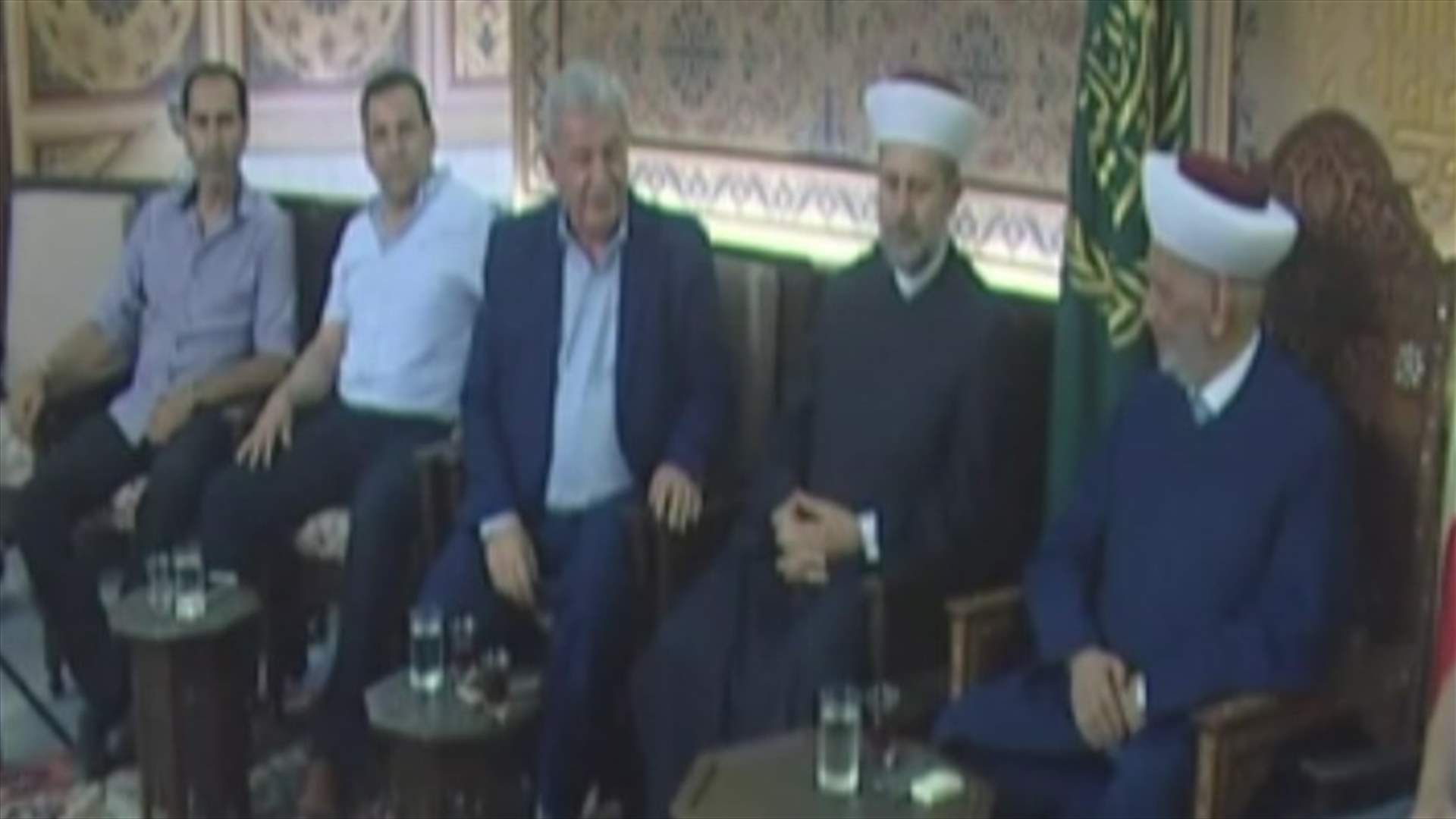 دريان: لإعادة النظر في أيام التعطيل