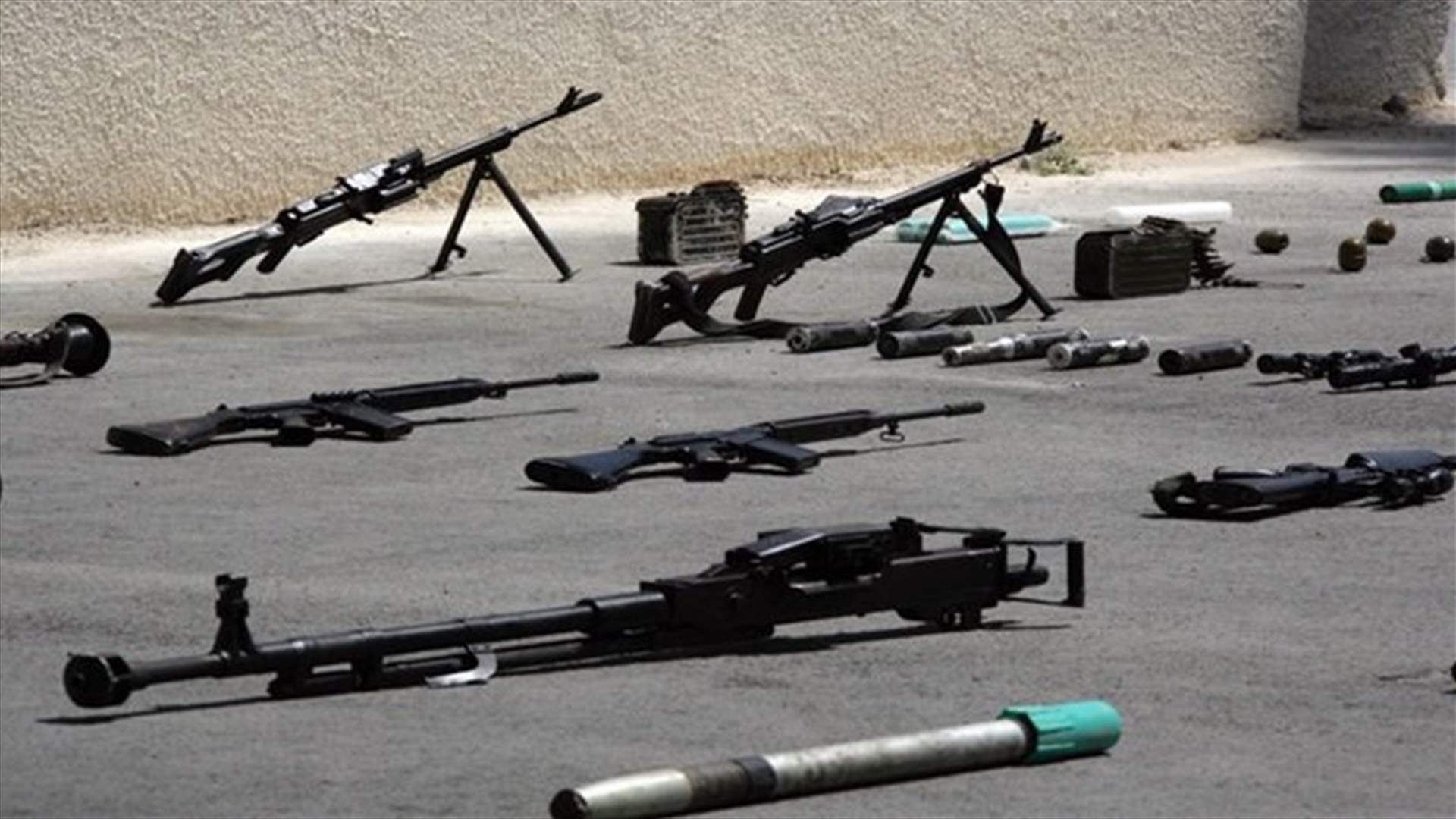 صور الاسلحة والذخائر التي ضبطت اثناء نقلها الى &quot;فتح الشام&quot;...