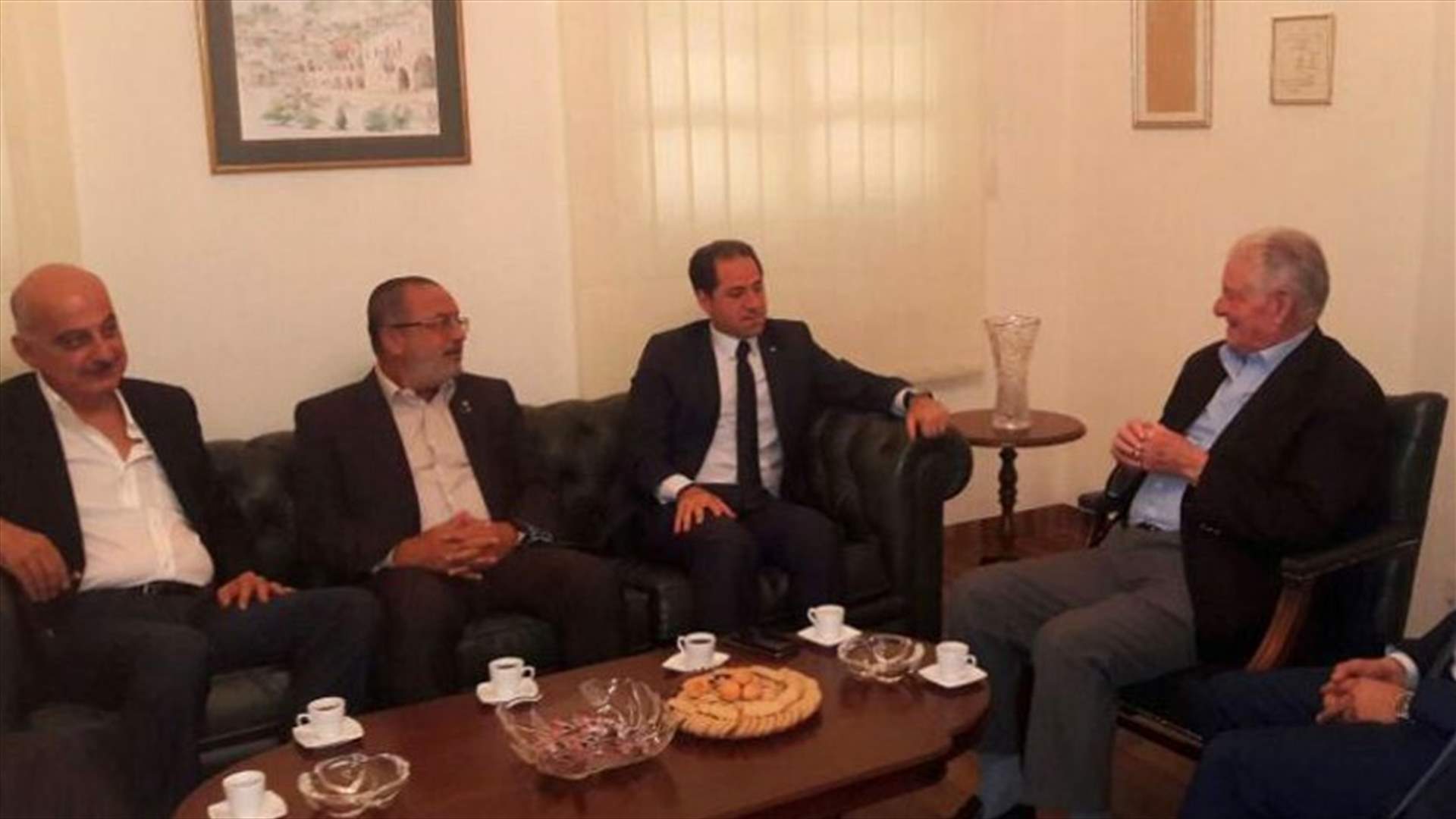 شمعون استقبل سامي الجميل...