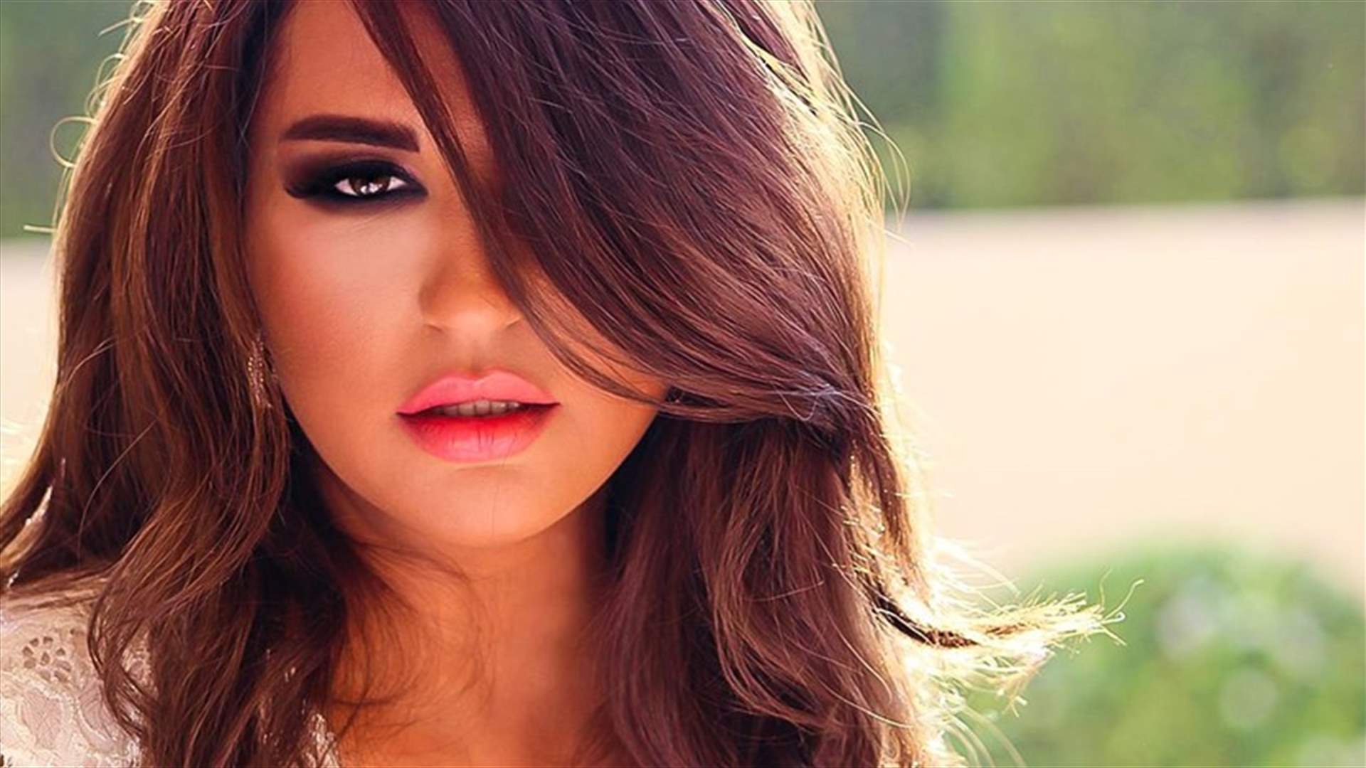 شذى حسّون تنشر صورة لشقيقها...فهل يشبهها؟