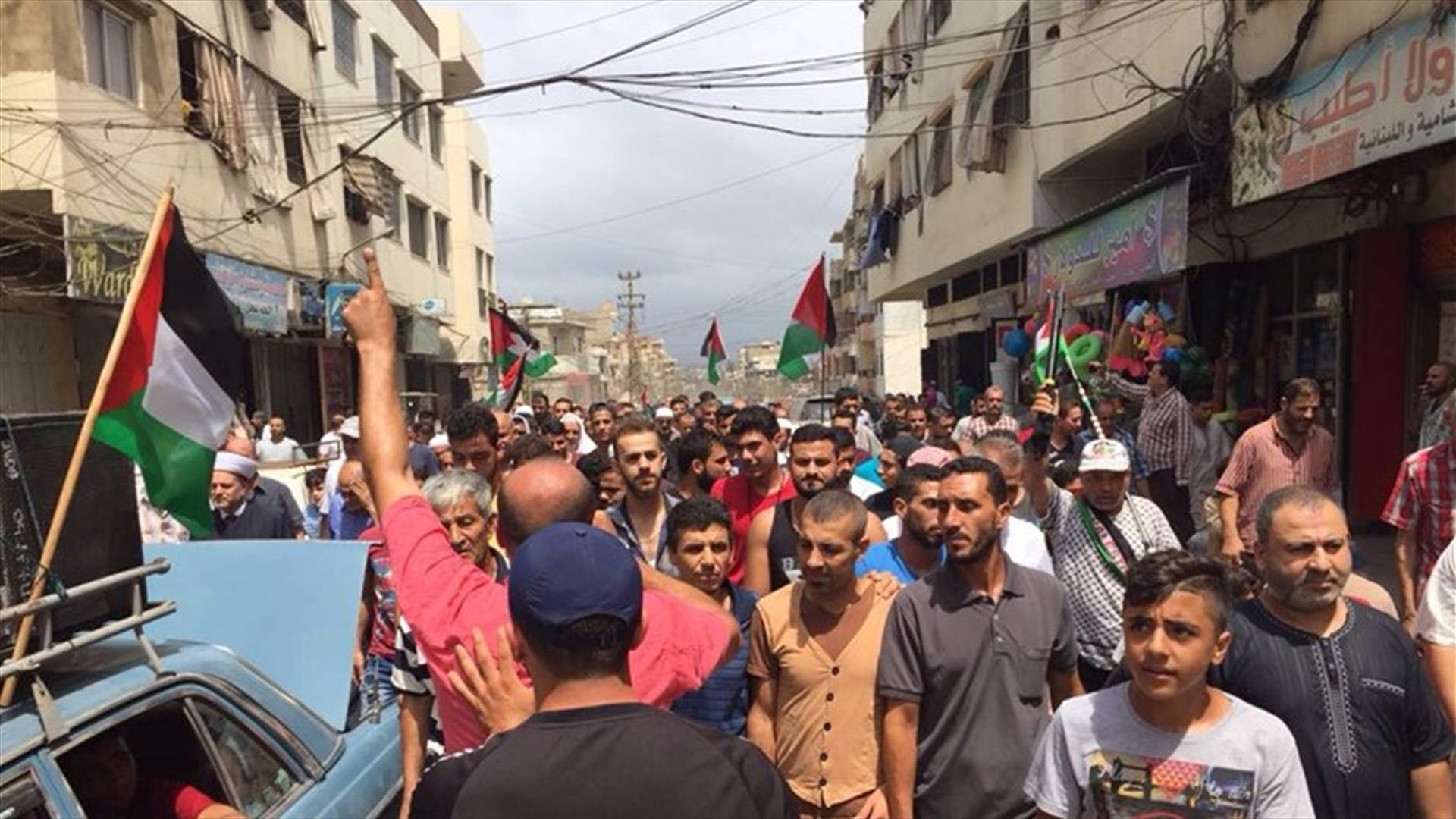 مسيرة دعم للقدس والأقصى في مخيم البارد