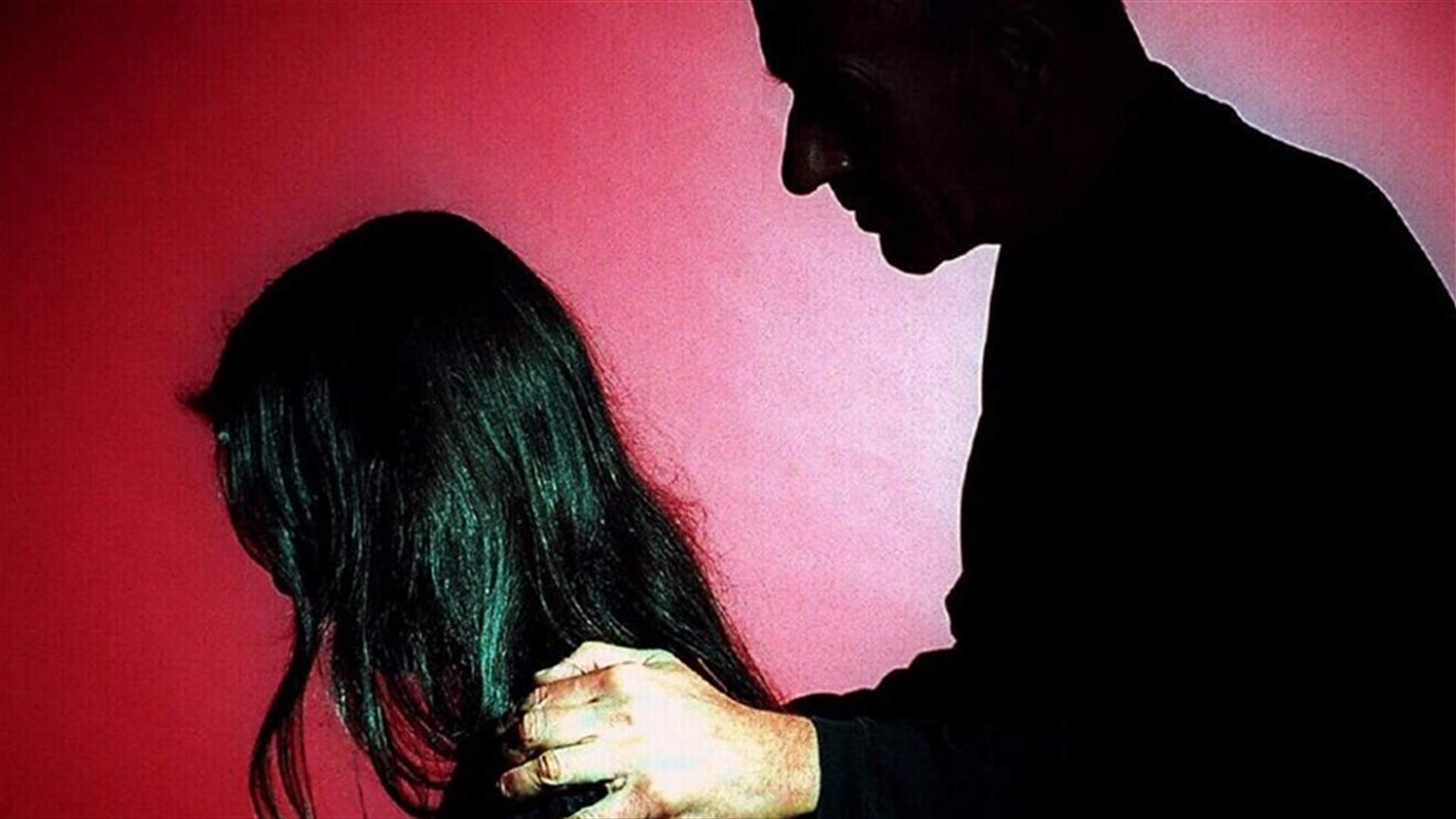 اشتراها من اهلها واعتدى عليها جنسياً ثم باعها لشبكة دعارة...