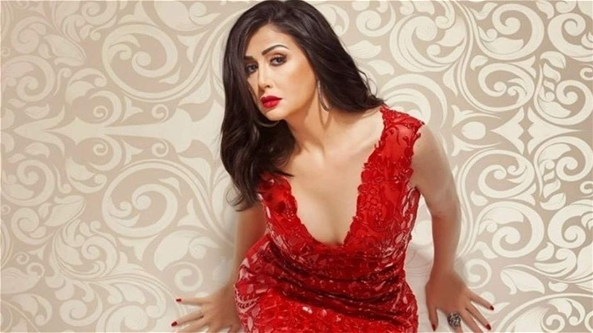 غادة عبد الرازق تشعل الانترنت من جديد... اليكم صورتها!