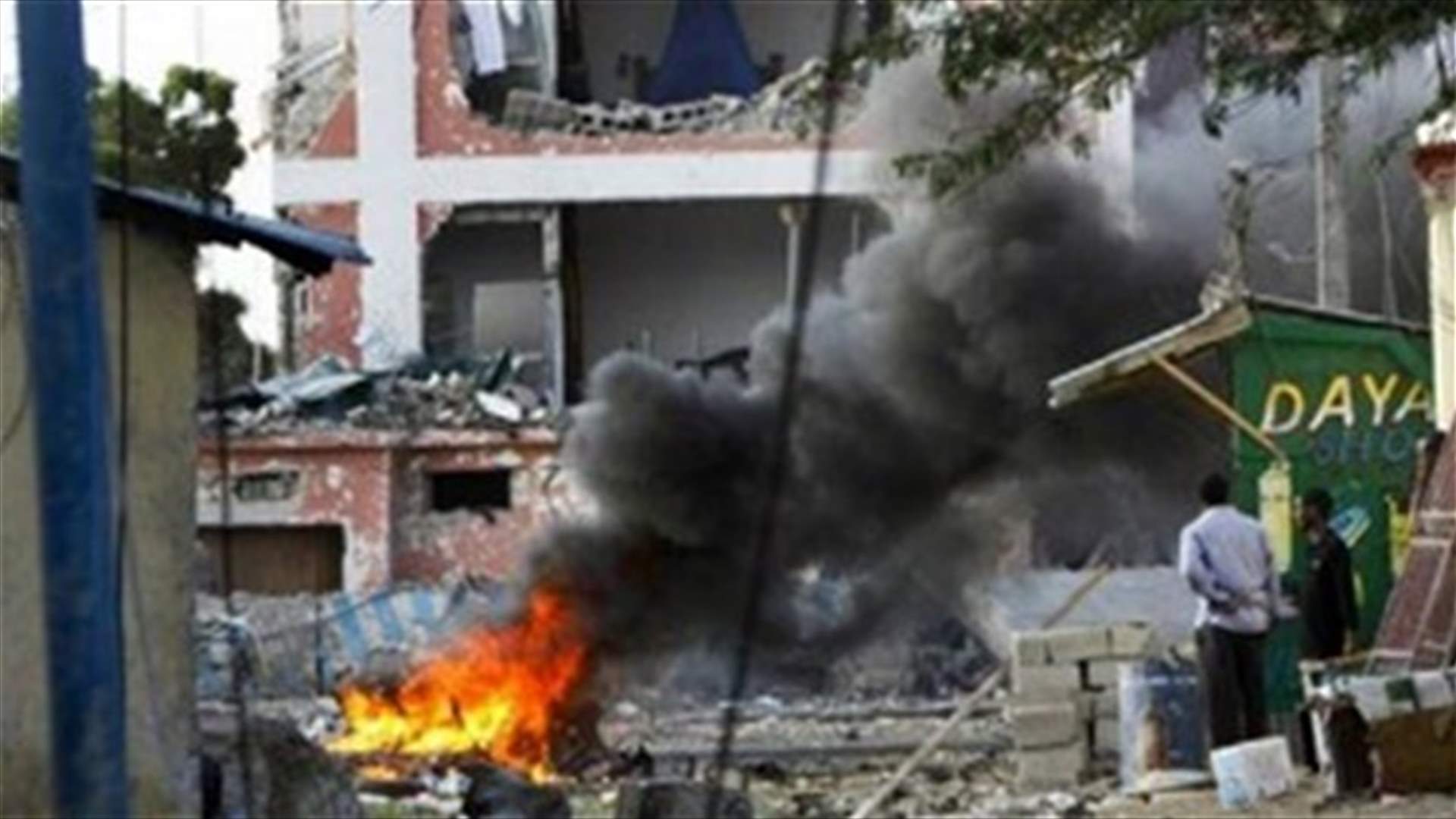 Car bomb kills at least one in center of Somali capital