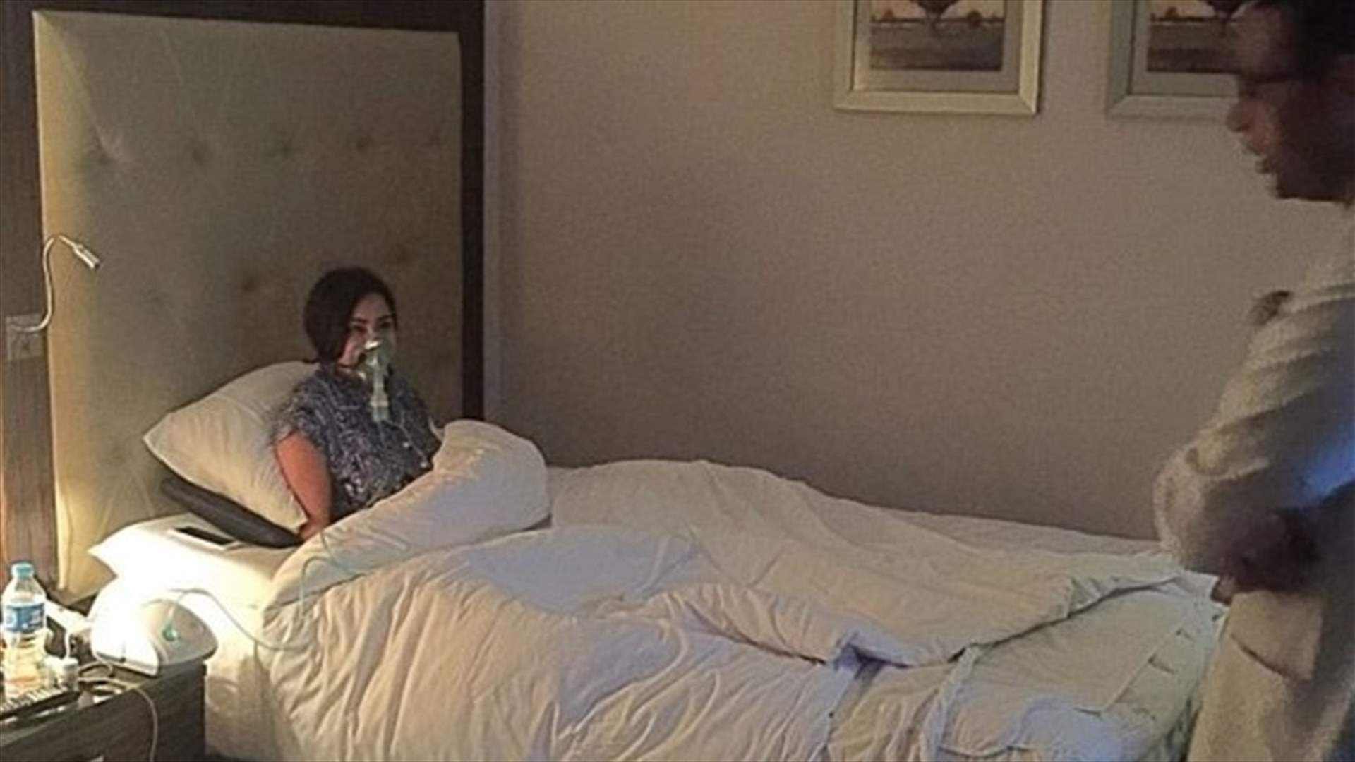 الجمهور يطالب باسترداد أمواله.. شيرين غادرت المسرح وأُغمي عليها