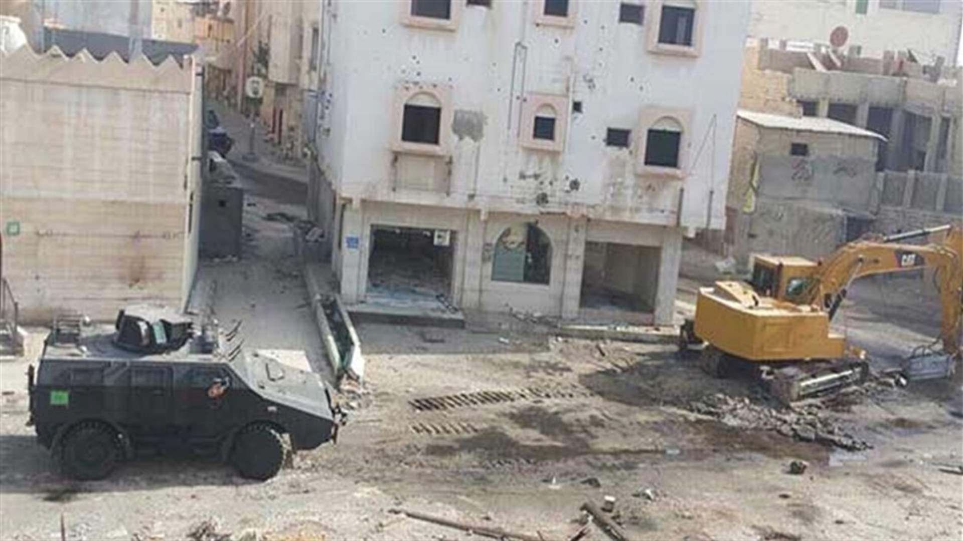 Saudi security forces flatten old quarter of Shi'ite town