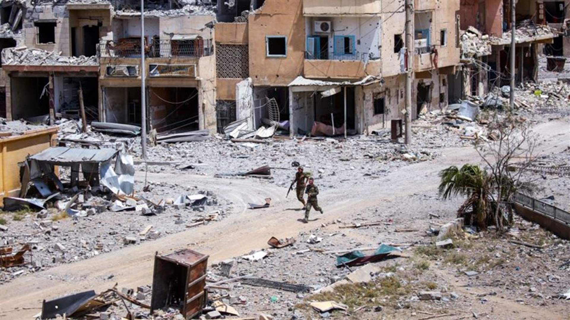 آلاف المدنيين العالقين في الرقة محرومون من المساعدات