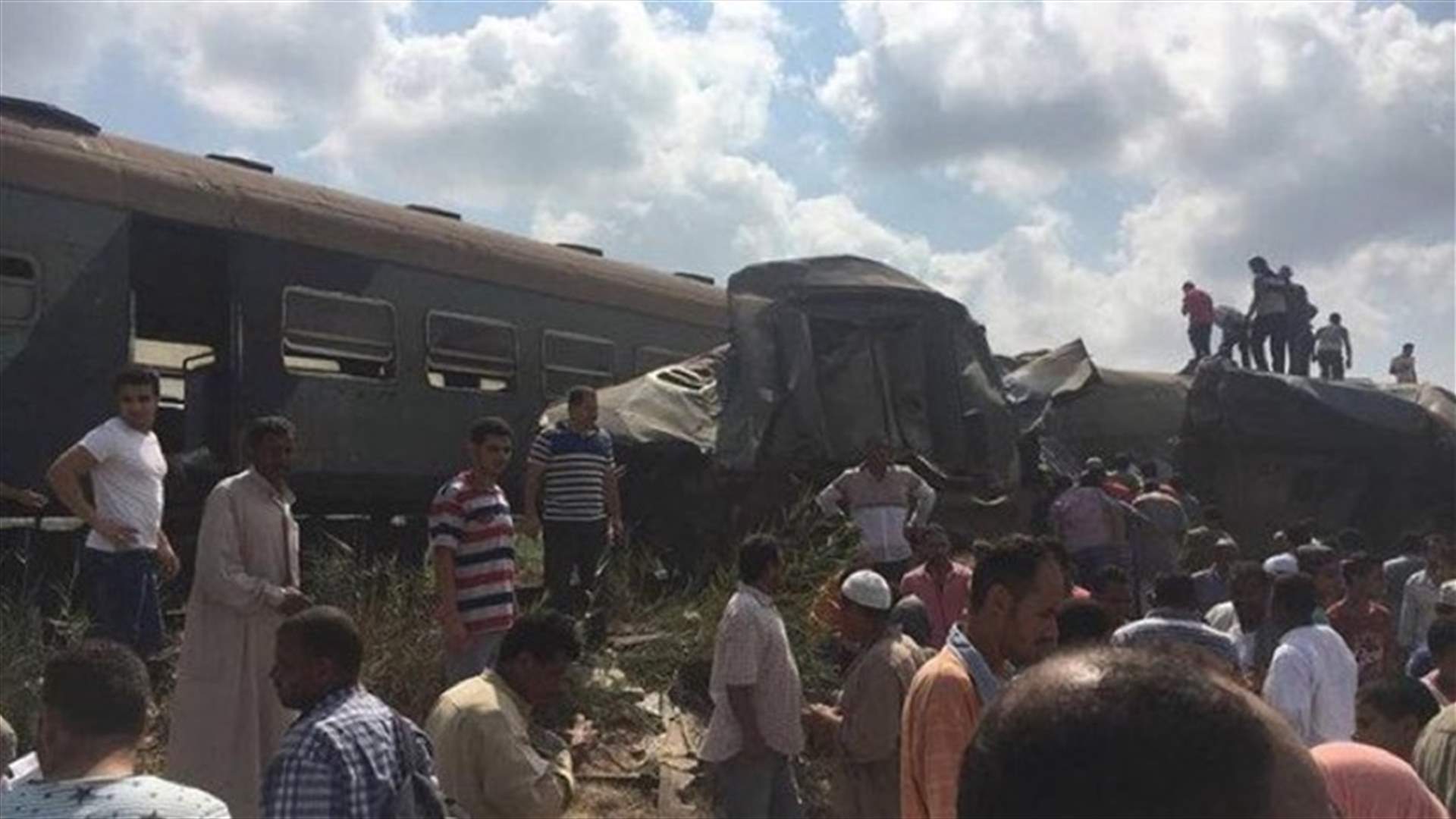 Egypt train crash kills 36, injures more than 100