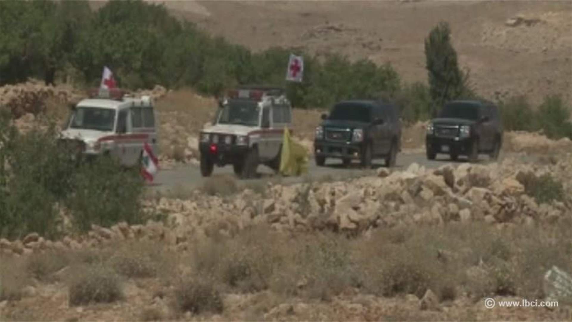بالصور - خروج قافلات مسلحي سرايا "أهل الشام" وعائلاتهم من وادي حميد باتجاه فليطا