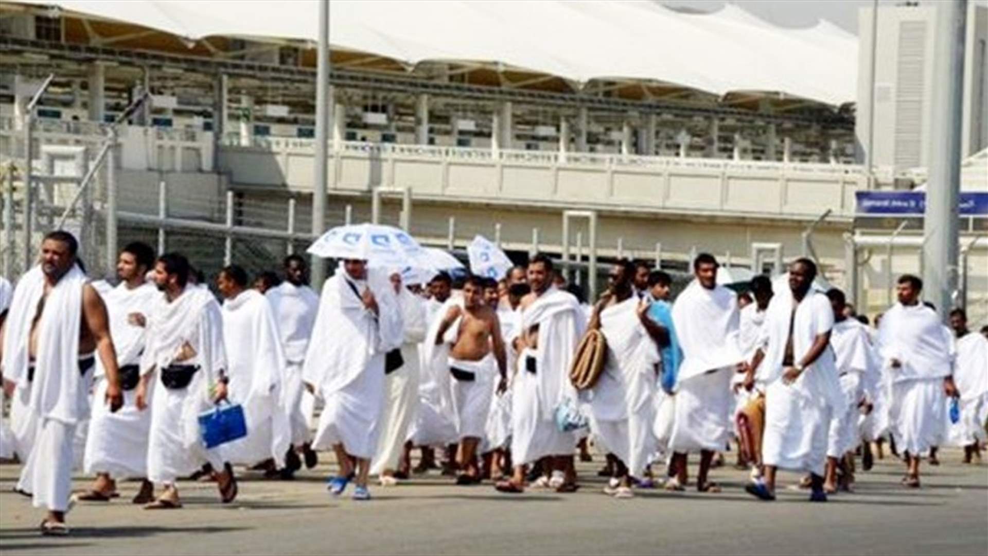 العاهل السعودي يوجه بفتح منفذ سلوى البري للحجاج القطريين