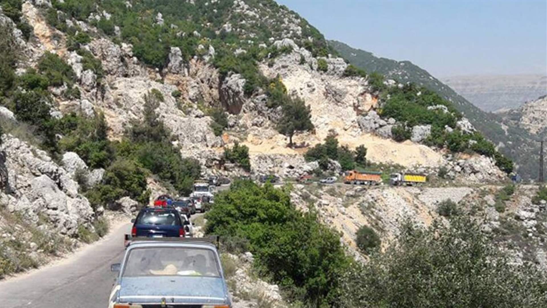 قتيل وجريح في حادث سير على طريق قرطبا
