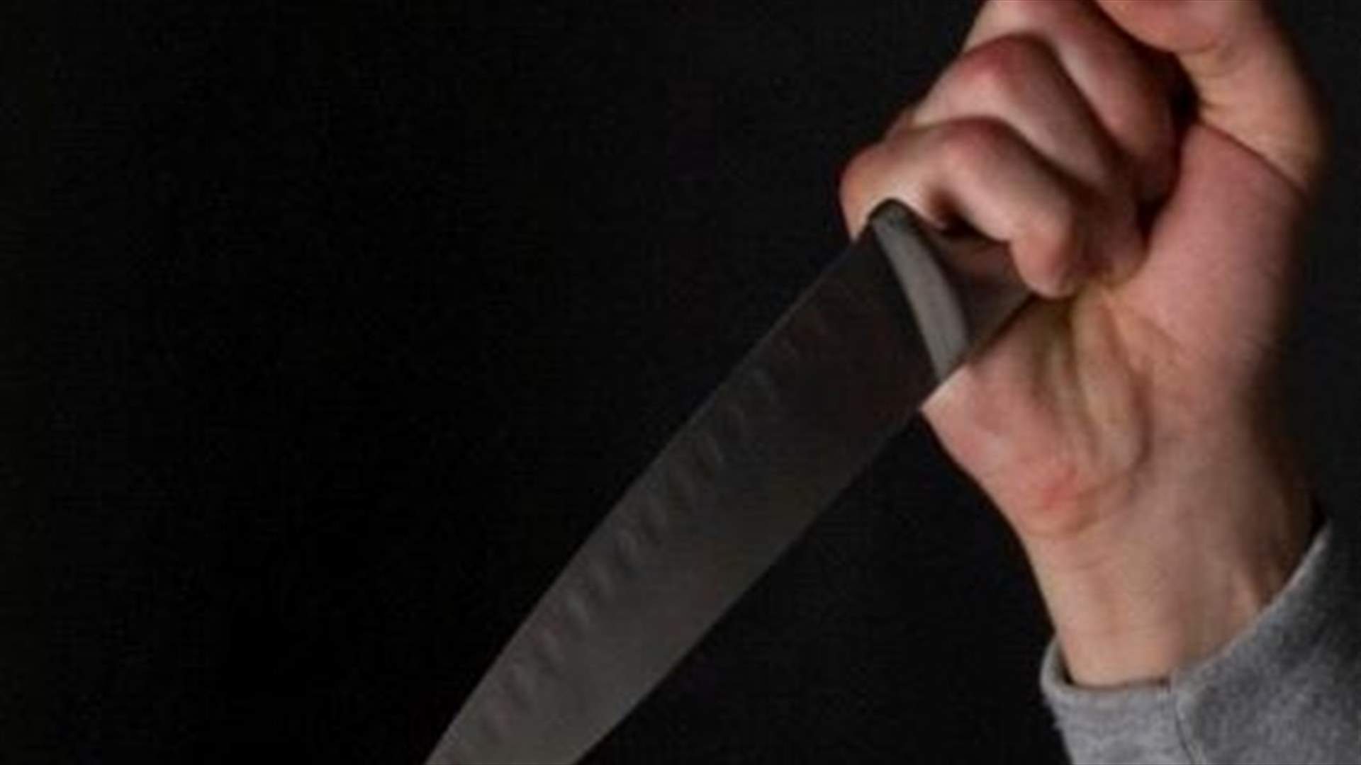 قتل طعنا خلال شجار مع 3 سودانيين