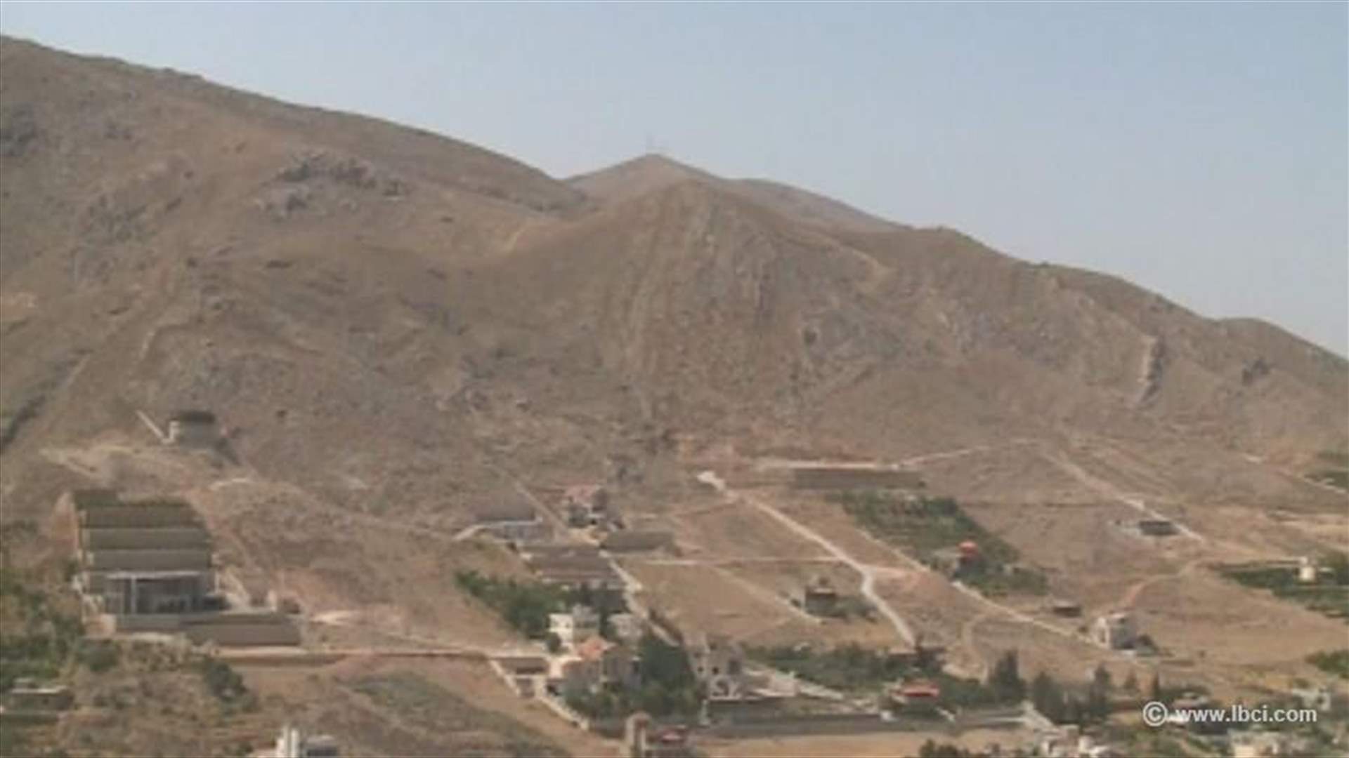 الجيش يتقدم في معركته "فجر الجرود"... ويعزل مجموعات داعش في وادي مرطبيا