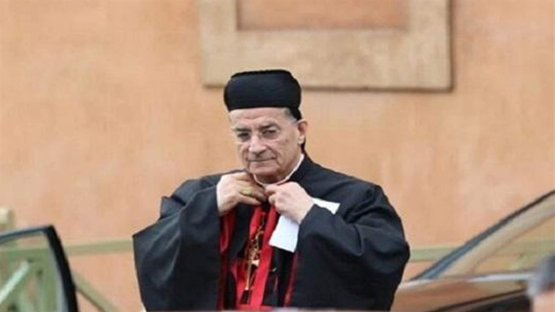 الراعي عرض مع السفير الفرنسي للتطورات في لبنان