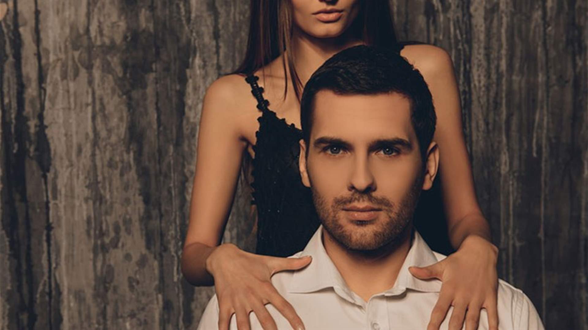 فيديو لزوجها مع فتاة قاصر كشف لها الحقيقة المرّة... ماذا حصل؟