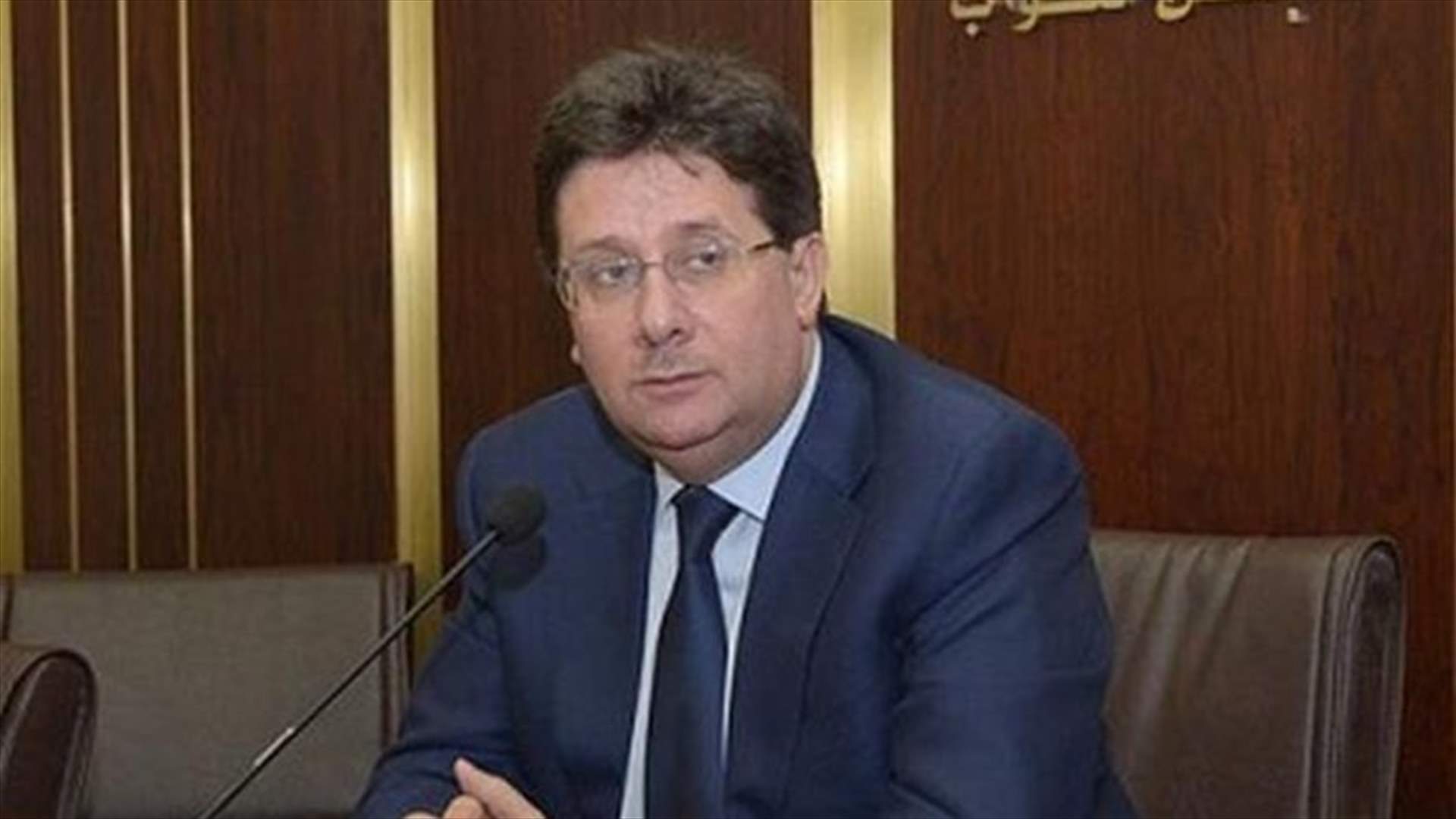 هل أقرّ مجلس النواب زيادة رسم المغادرة على الدرجة السياحية؟