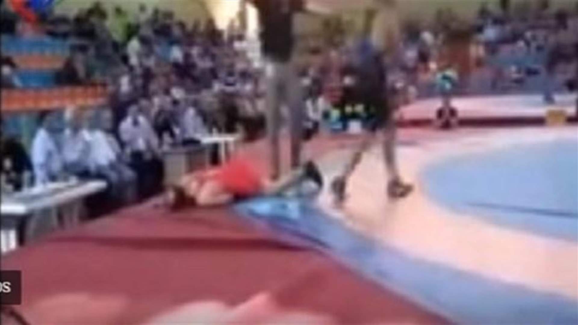 بالفيديو - وفاة مصارع أثناء مباراة ملاكمة!