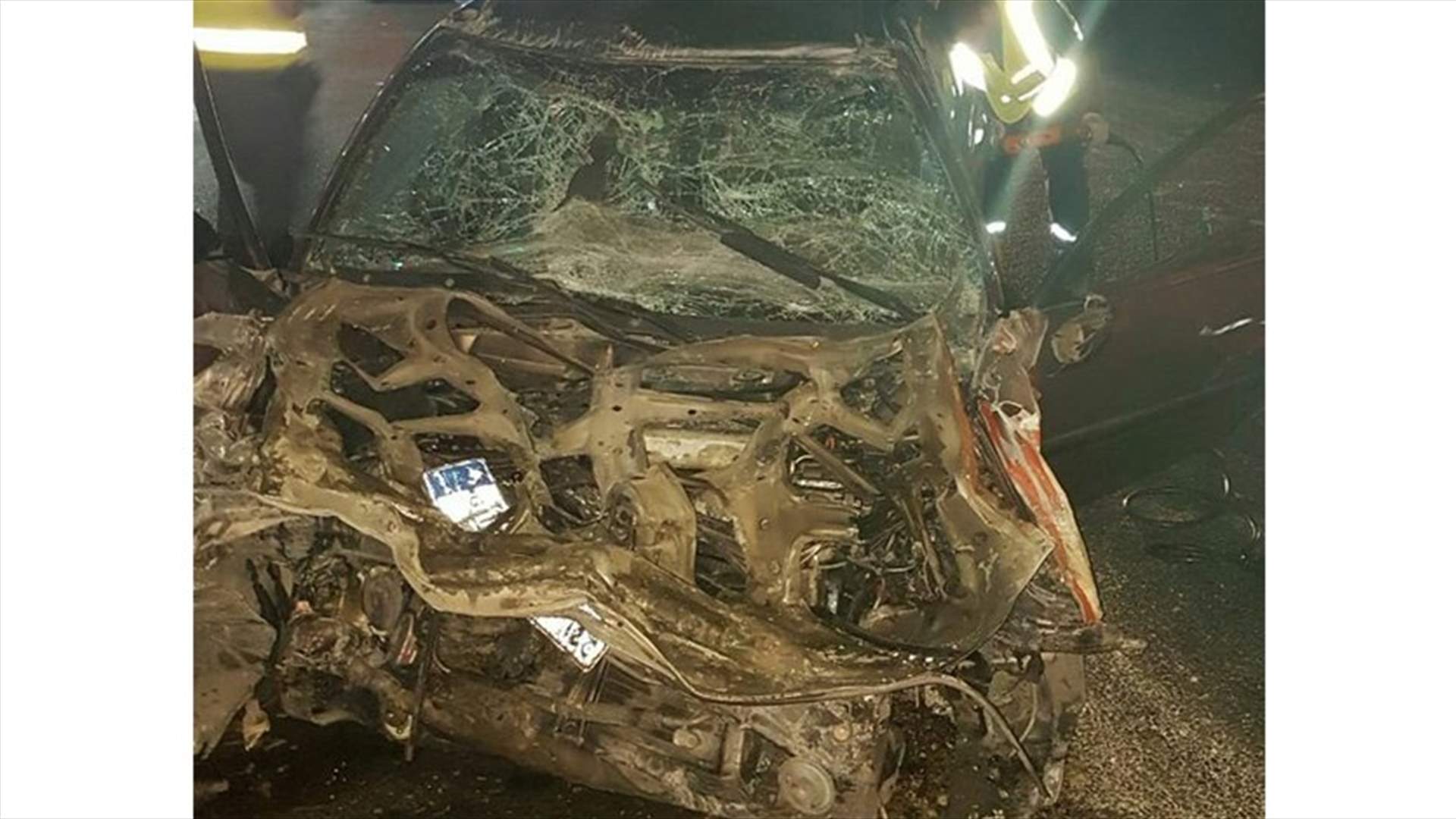 بالصور- مقتل شابين بحادث سير مروع على أوتوستراد الدورة