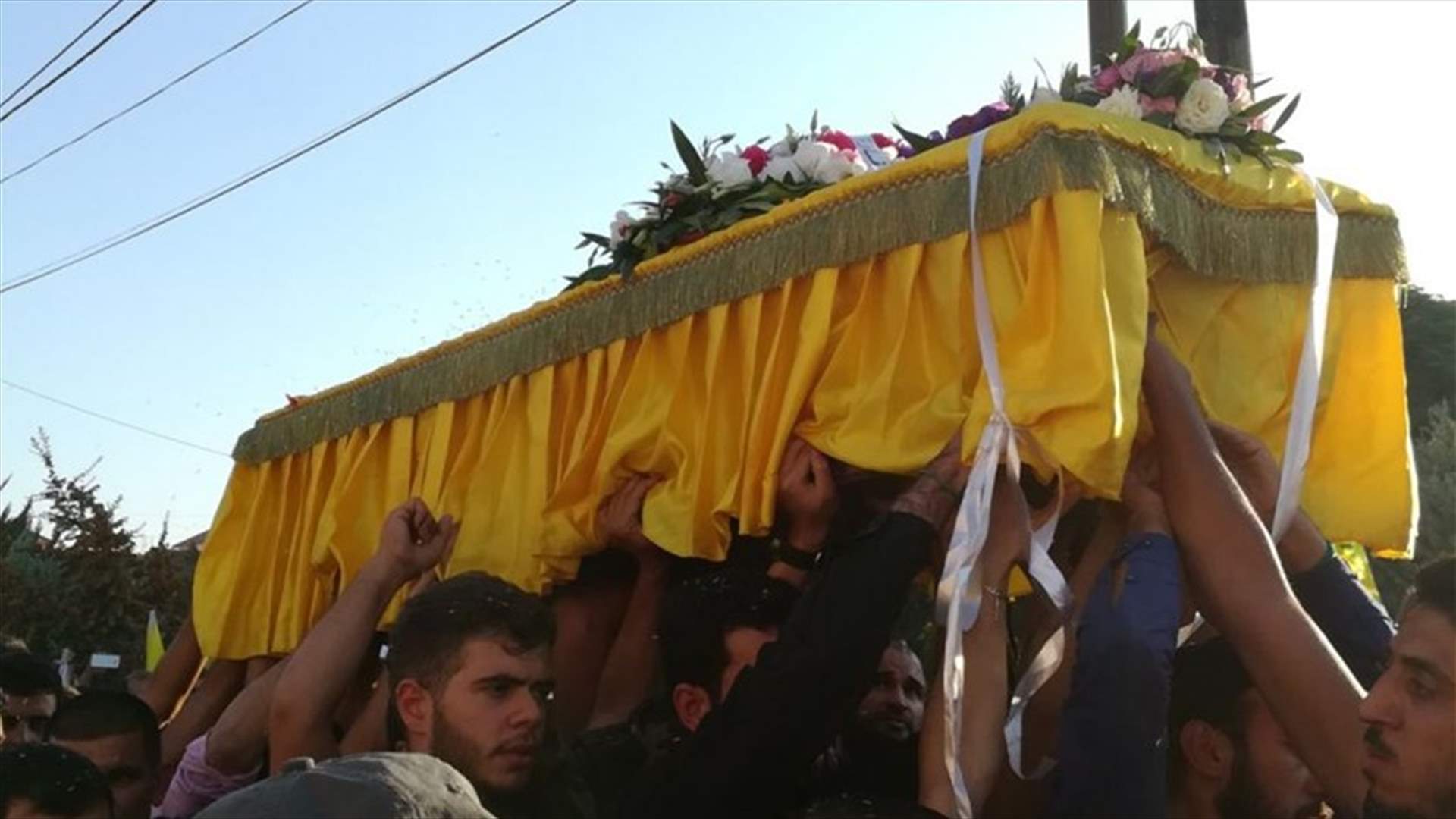 حزب الله شيع مشيك في بلدة القصر