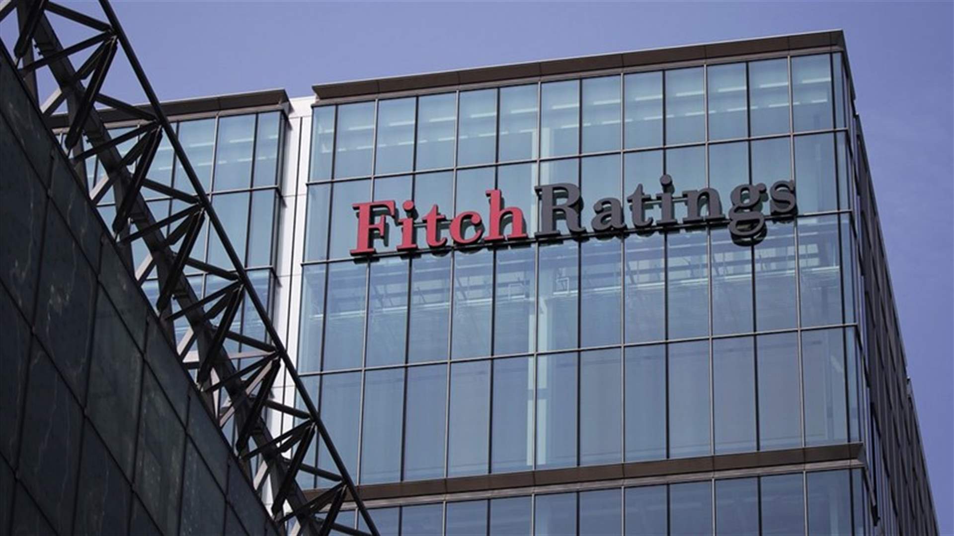 Fitch keeps Lebanon credit rating at &#39;B-&#39; with stable outlook