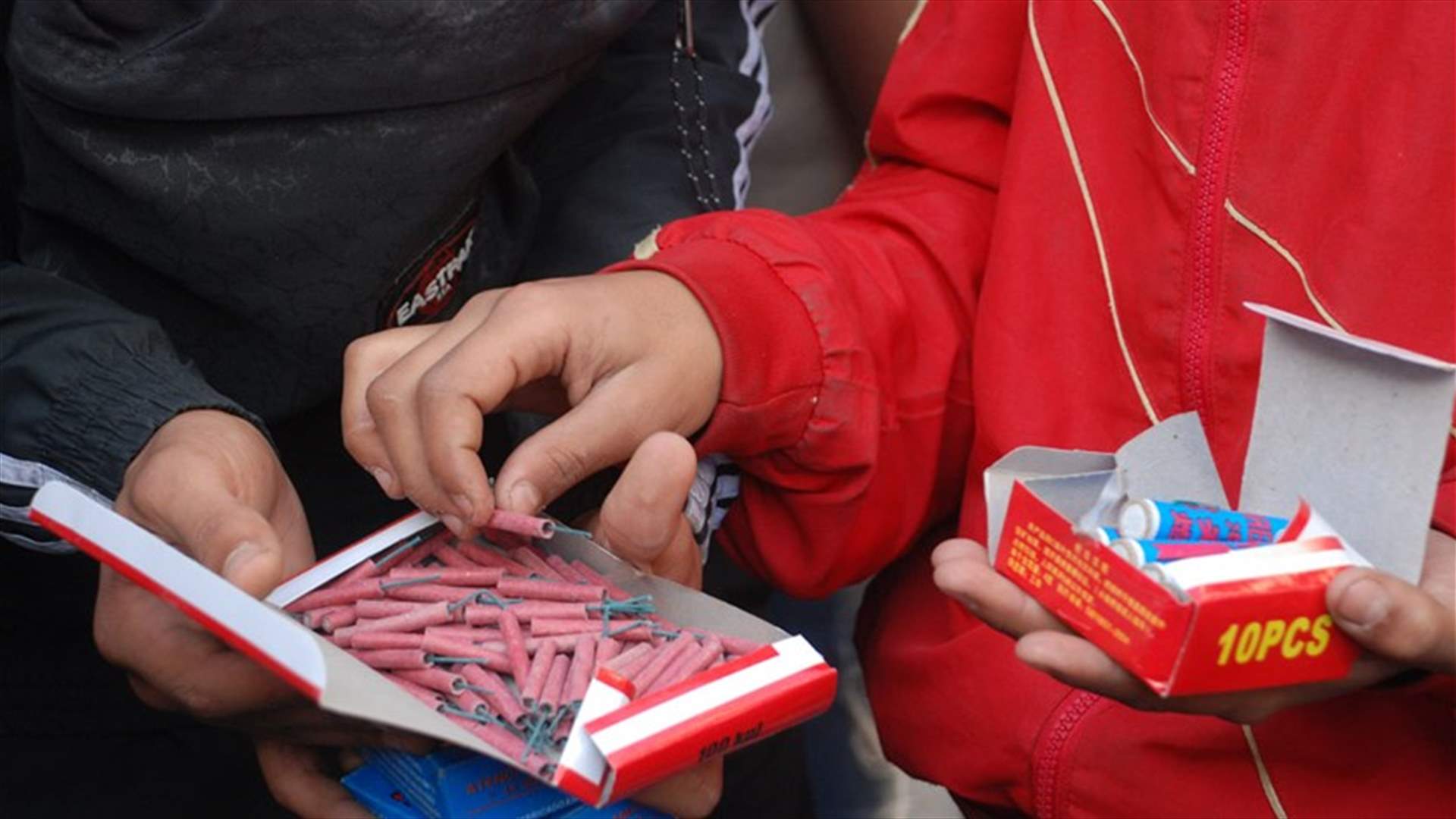 جريح واطلاق نار بين عصبة الأنصار وجند الشام والسبب...مفرقعات بين الاطفال