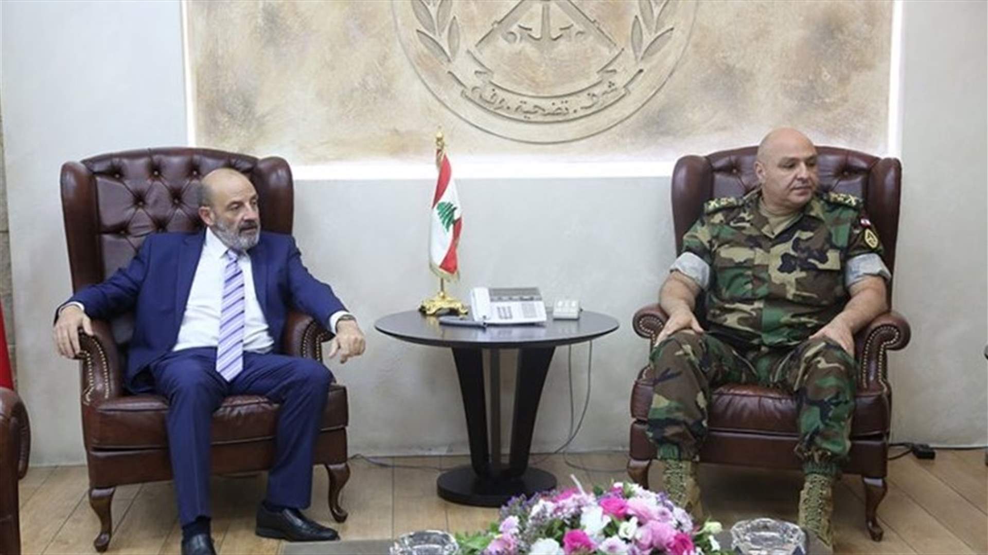 وزير الدفاع ناقش مع عون حاجات المؤسسة العسكرية