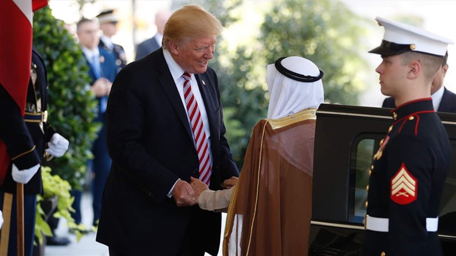 ترامب يعرض القيام بوساطة في الازمة القطرية... وامير الكويت: متفائل