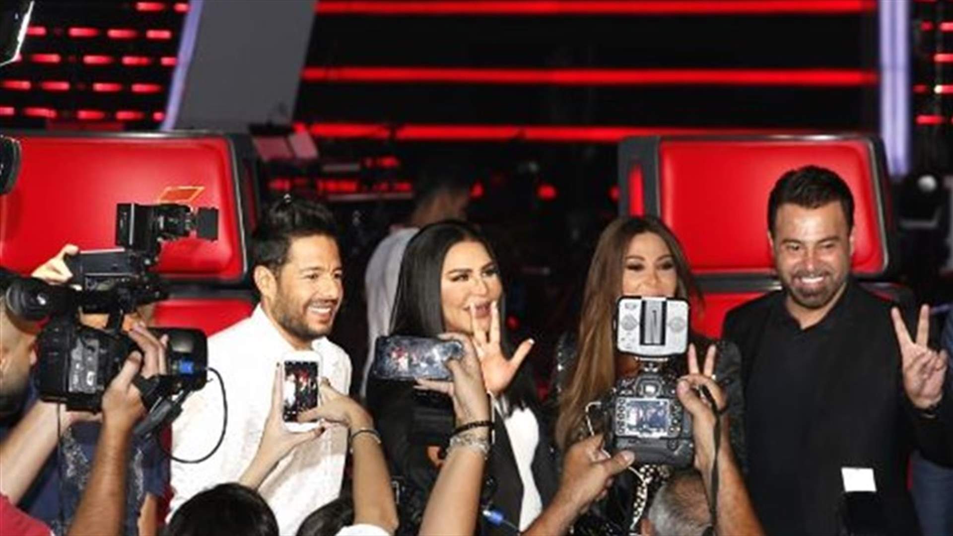 أجواء تصوير الحلقة الأولى من The Voice.. هل من إنسجام بين المدربين؟