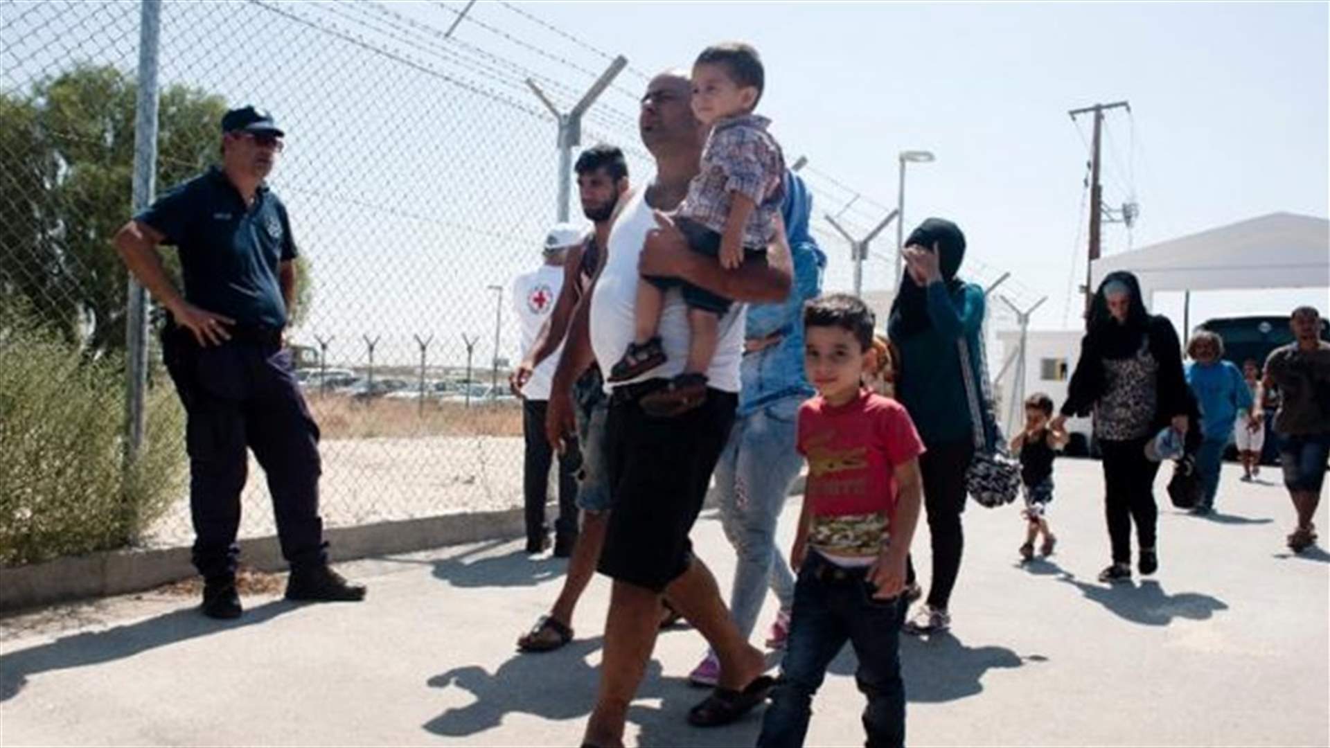 More than 300 Syrian refugees rescued, arrive in Cyprus