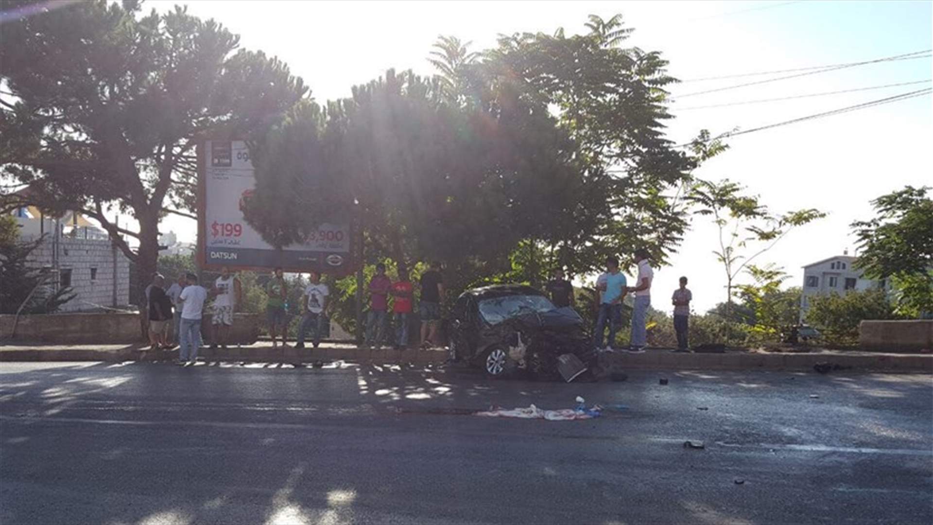 بالصور- قتيل وجريح في حادث سير على اوتوستراد عجلتون