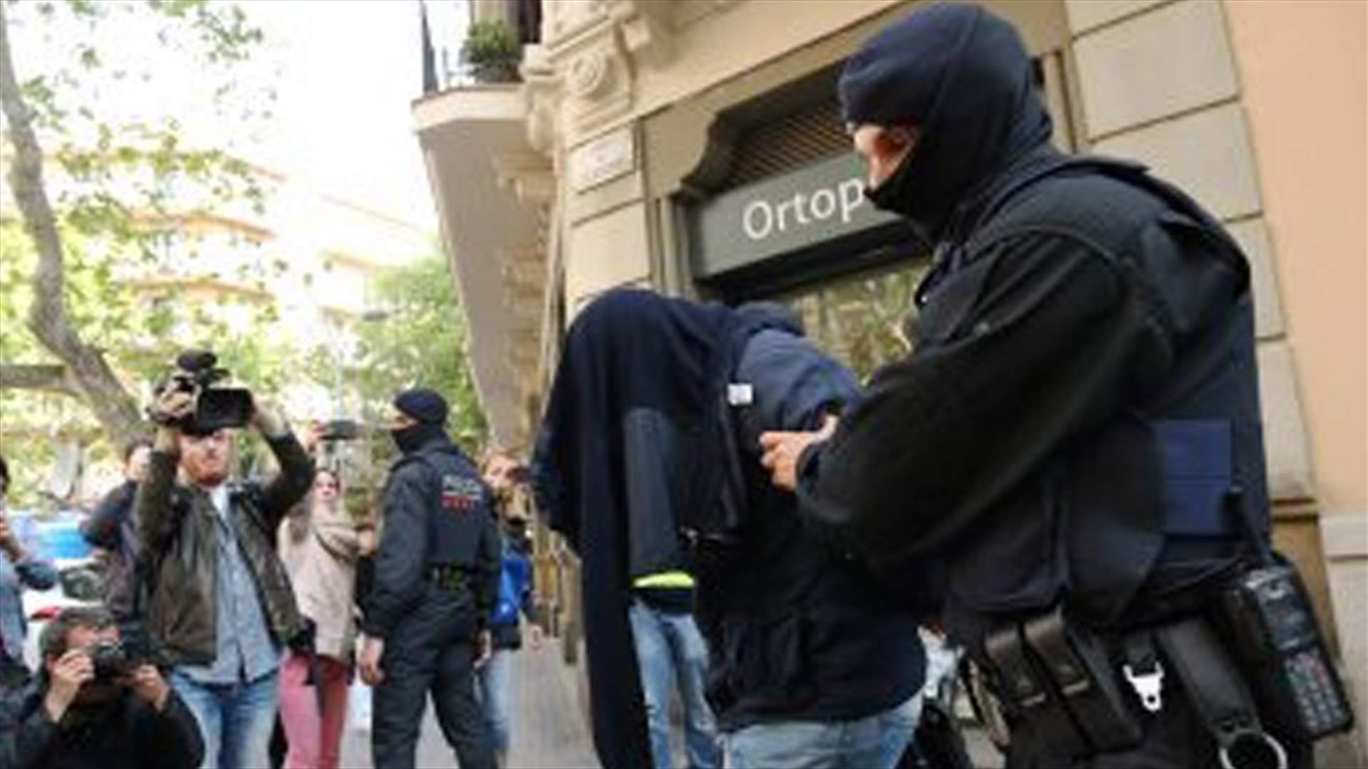 الشرطة تطوّق كنيسة ببرشلونة