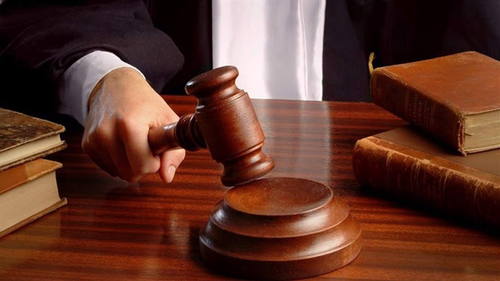 تهديد بتوقيف رؤساء بلديات كاتالونيا