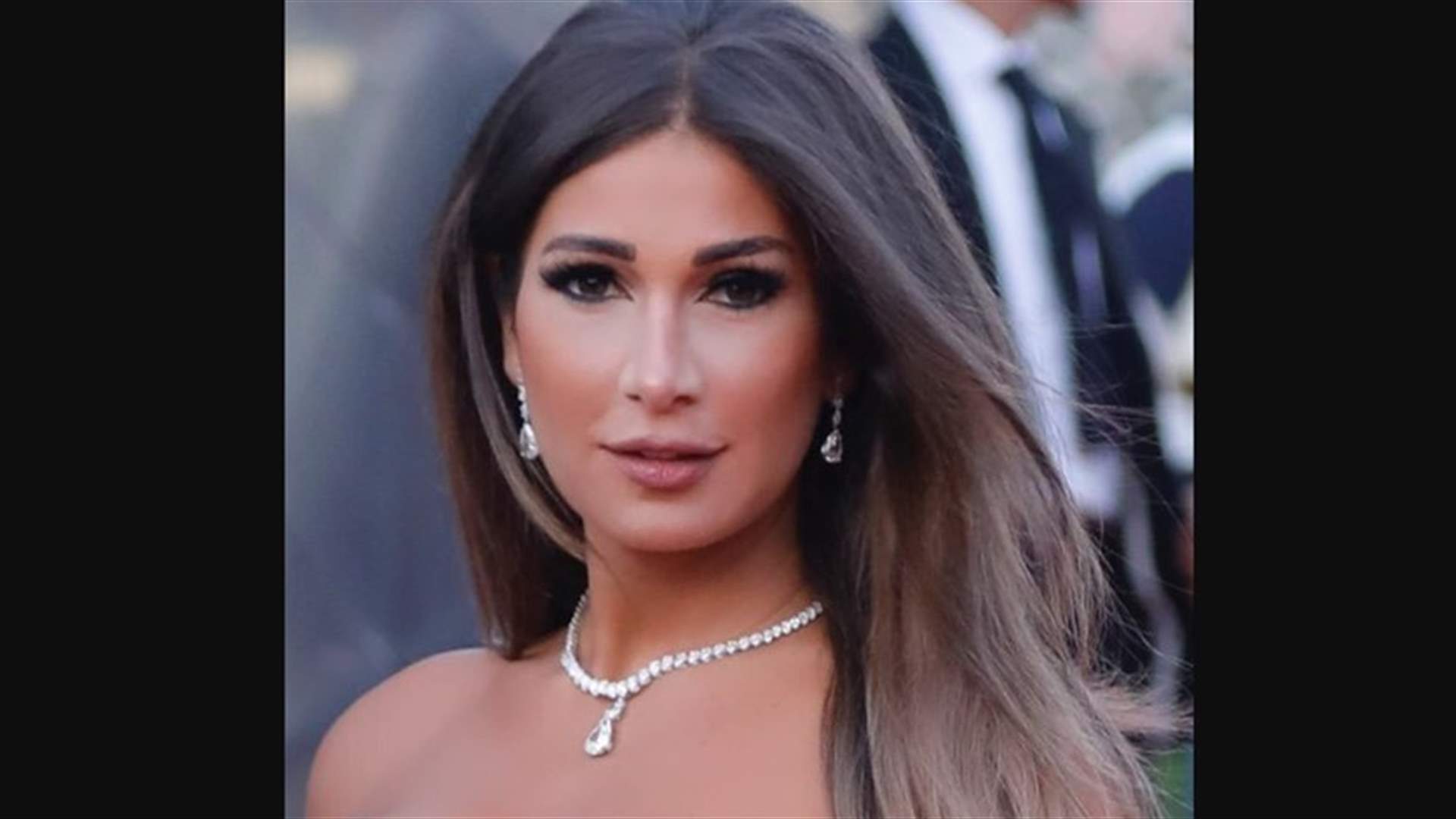 صورة من أيام الطفولة - ديما صادق تسترجع ذكرياتها في المدرسة!