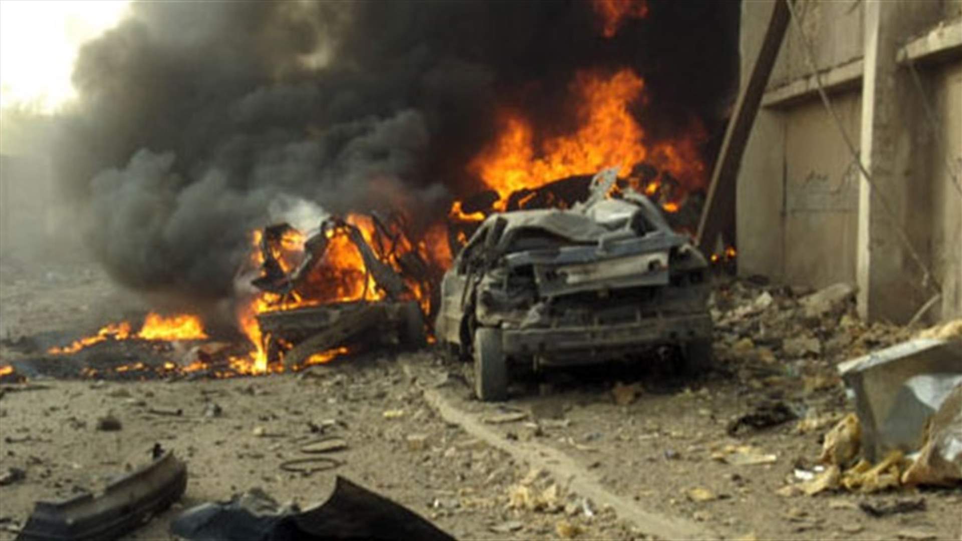 Suicide attacks on restaurants, checkpoint, kill 50 in southern Iraq