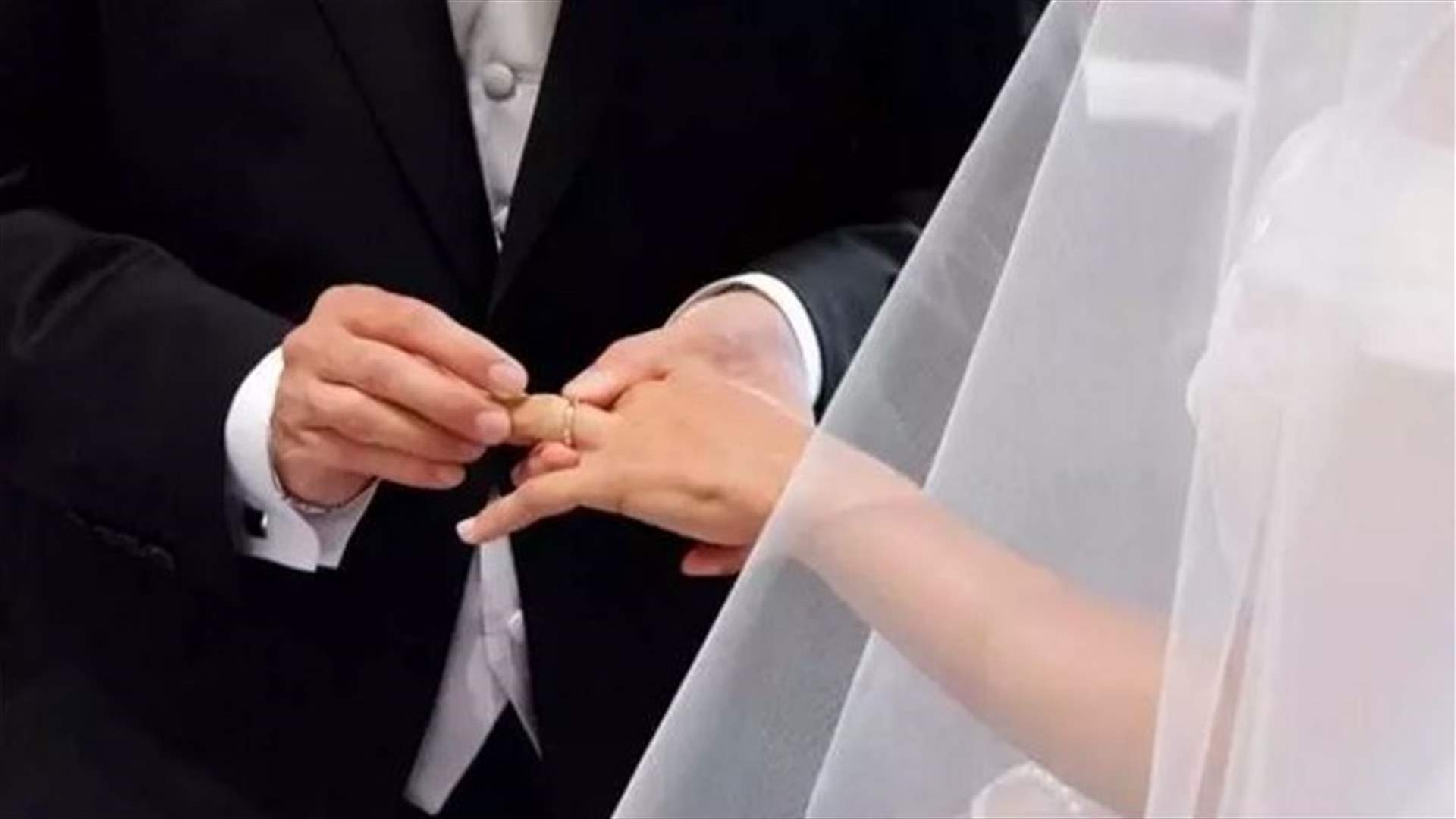 تونس تلغي حظر زواج مواطناتها المسلمات بغير المسلمين