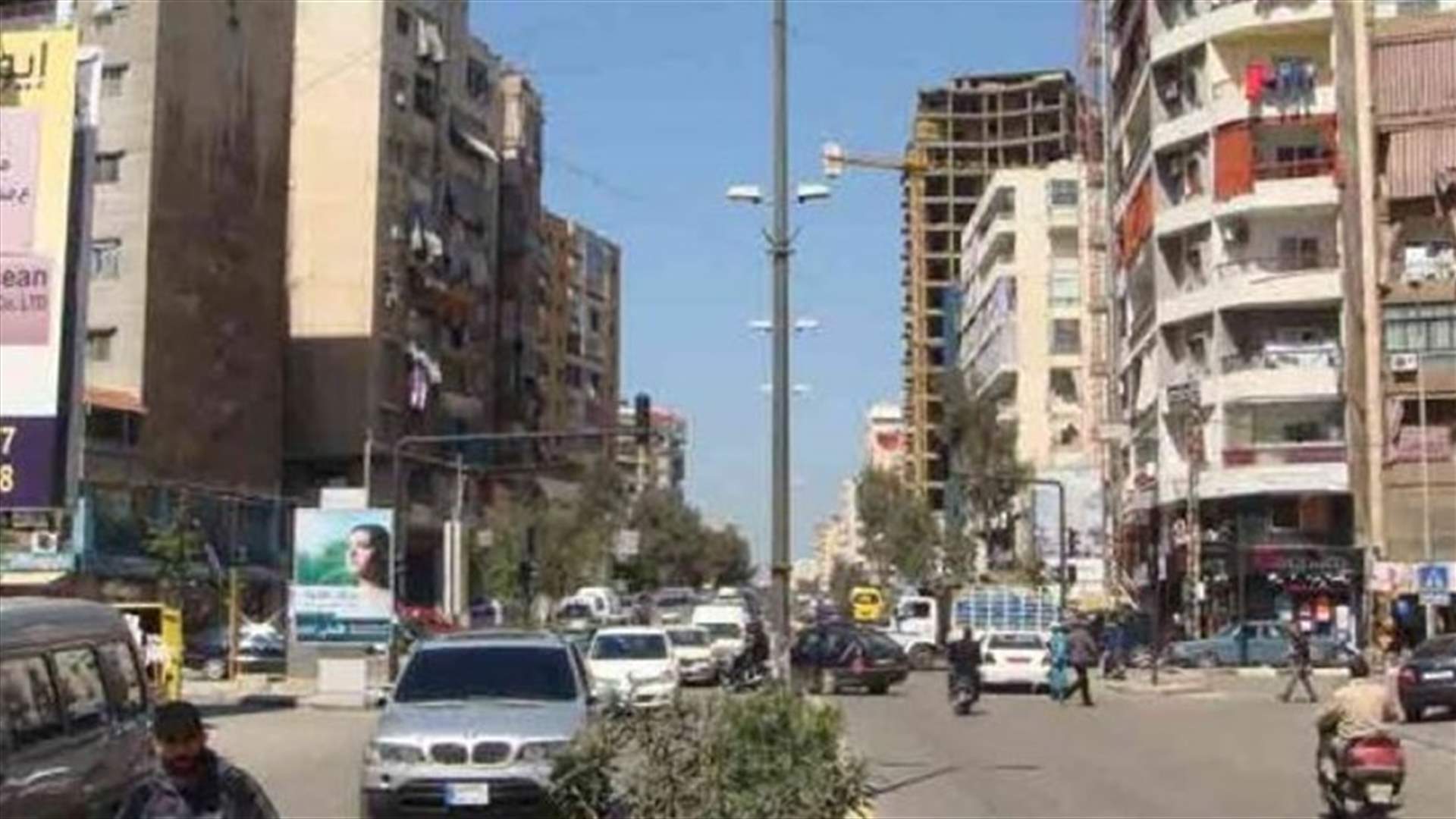 قطع الطريق على أوتوستراد السيد هادي نصرالله
