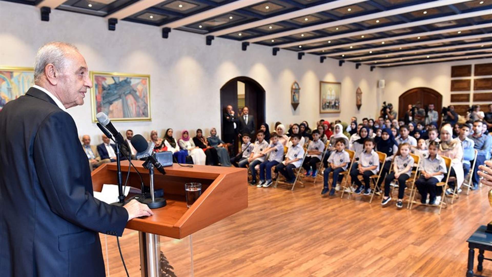 بري: الشباب يهاجرون لأنهم لا يجدون فرص عمل أمام الحيتان والفساد
