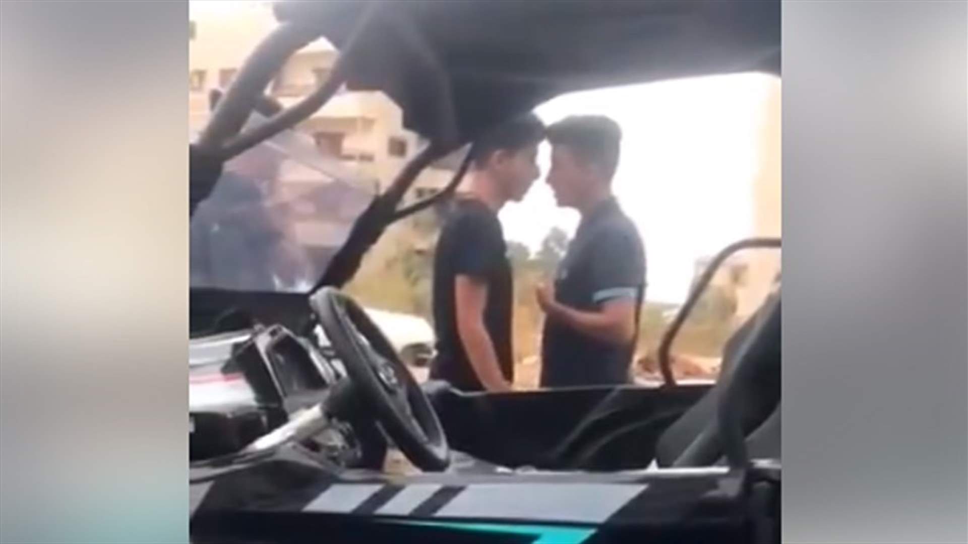 "وينيه الدولة" توضح سبب حذف فيديو اعتداء "شاب سعودي" على لبناني