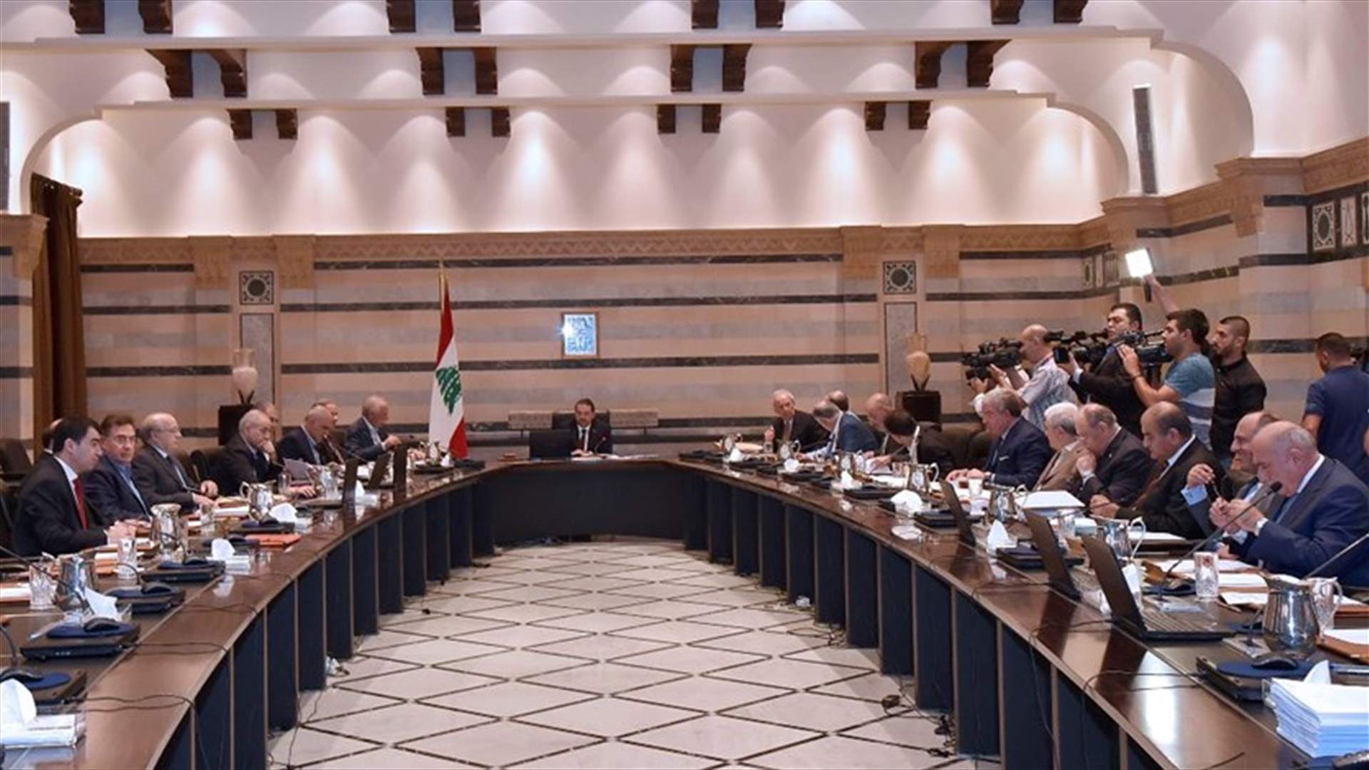 مجلس الوزراء يقرّ بندي بطاقة الهوية البيومترية والتصويت الالكتروني للمغتربين