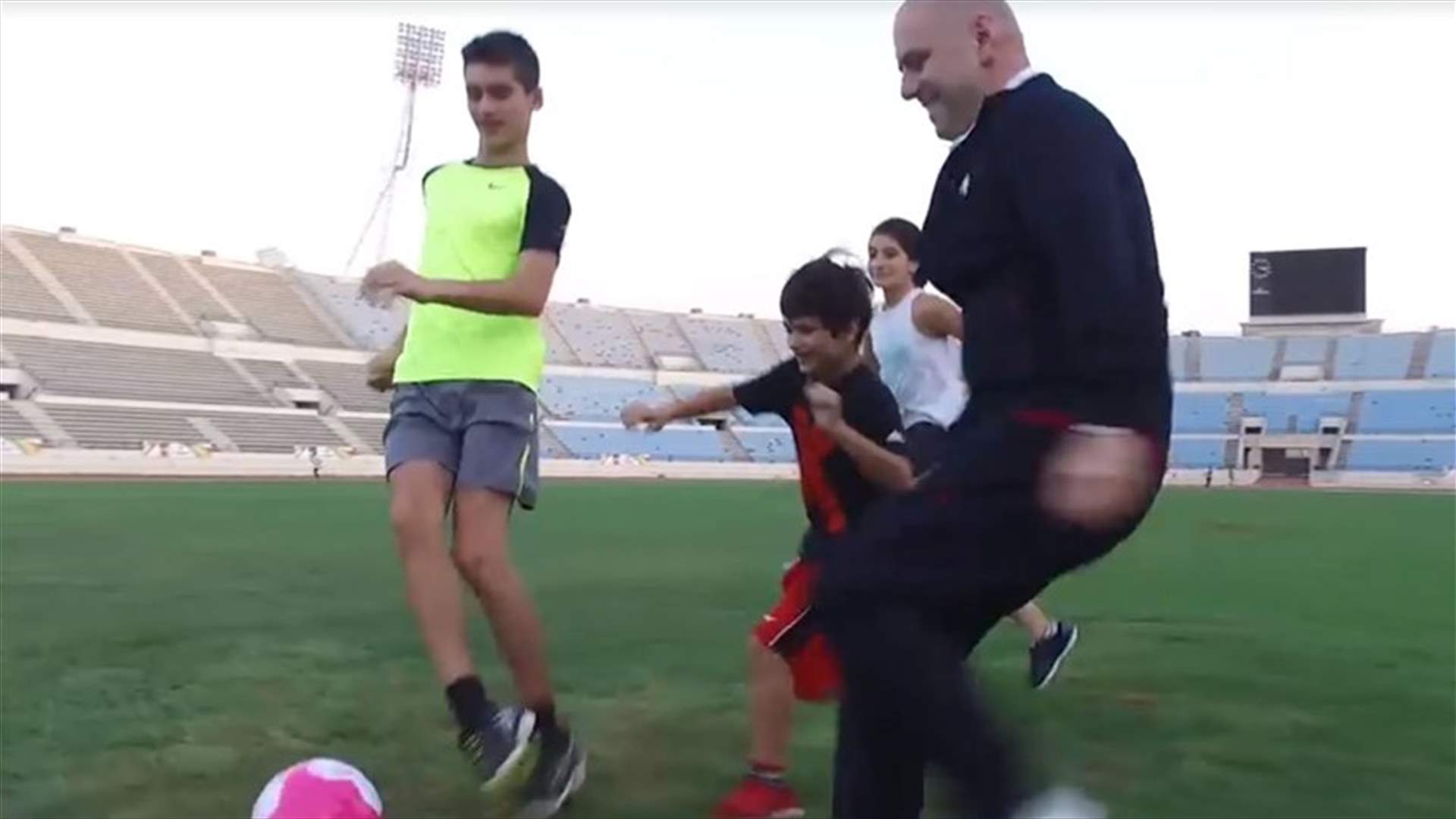 بالفيديو - حاصباني يسجل هدفا في مرمى مرض السرطان