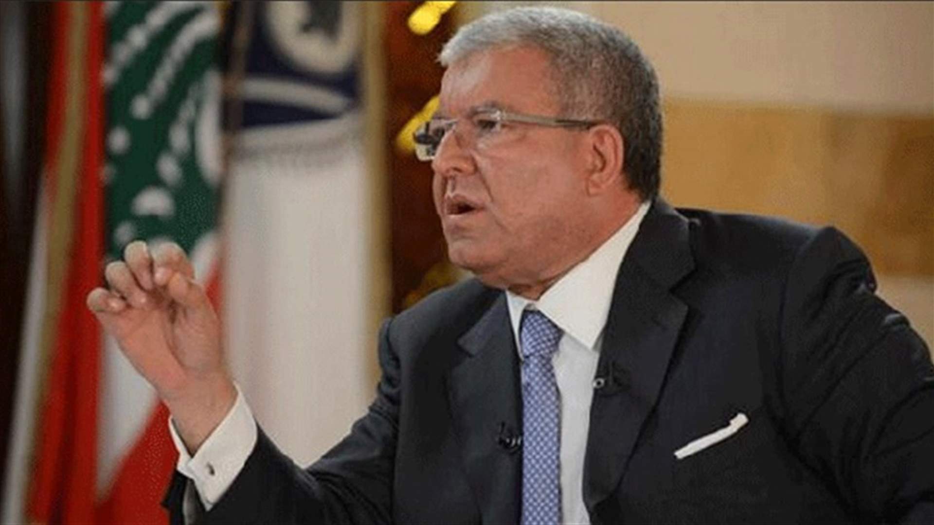 مهلة المشنوق تكاد تنتهي..."طارت" البطاقة البايومترية!