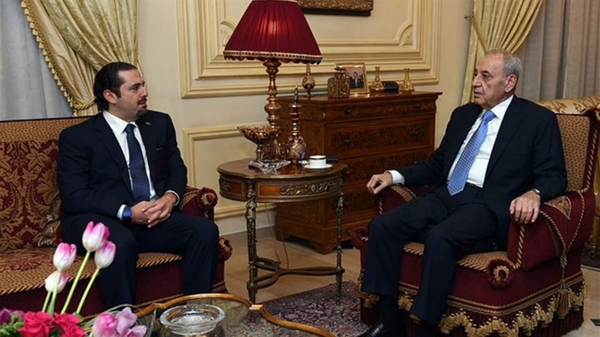 ما الذي تم التداول به بين بري والحريري؟