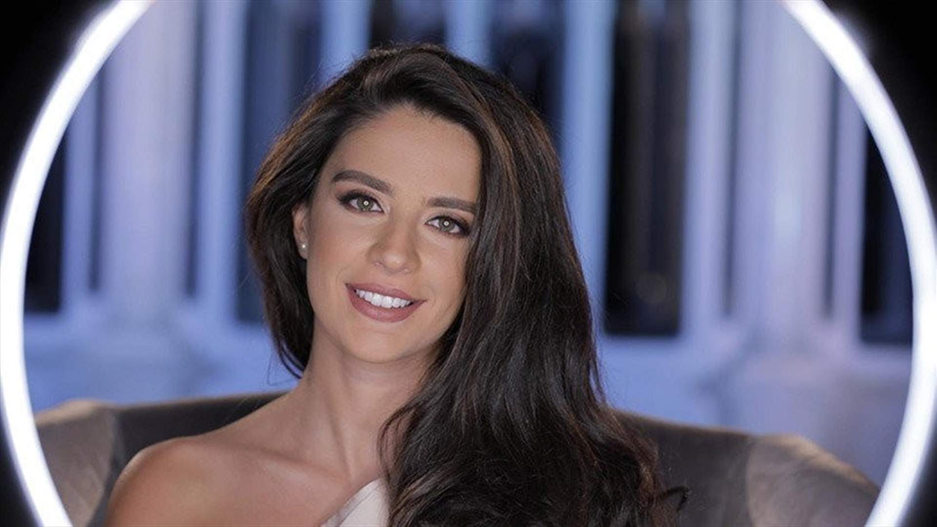 ما لا تعرفونه عن بيرلا الحلو... ملكة جمال لبنان للعام 2017