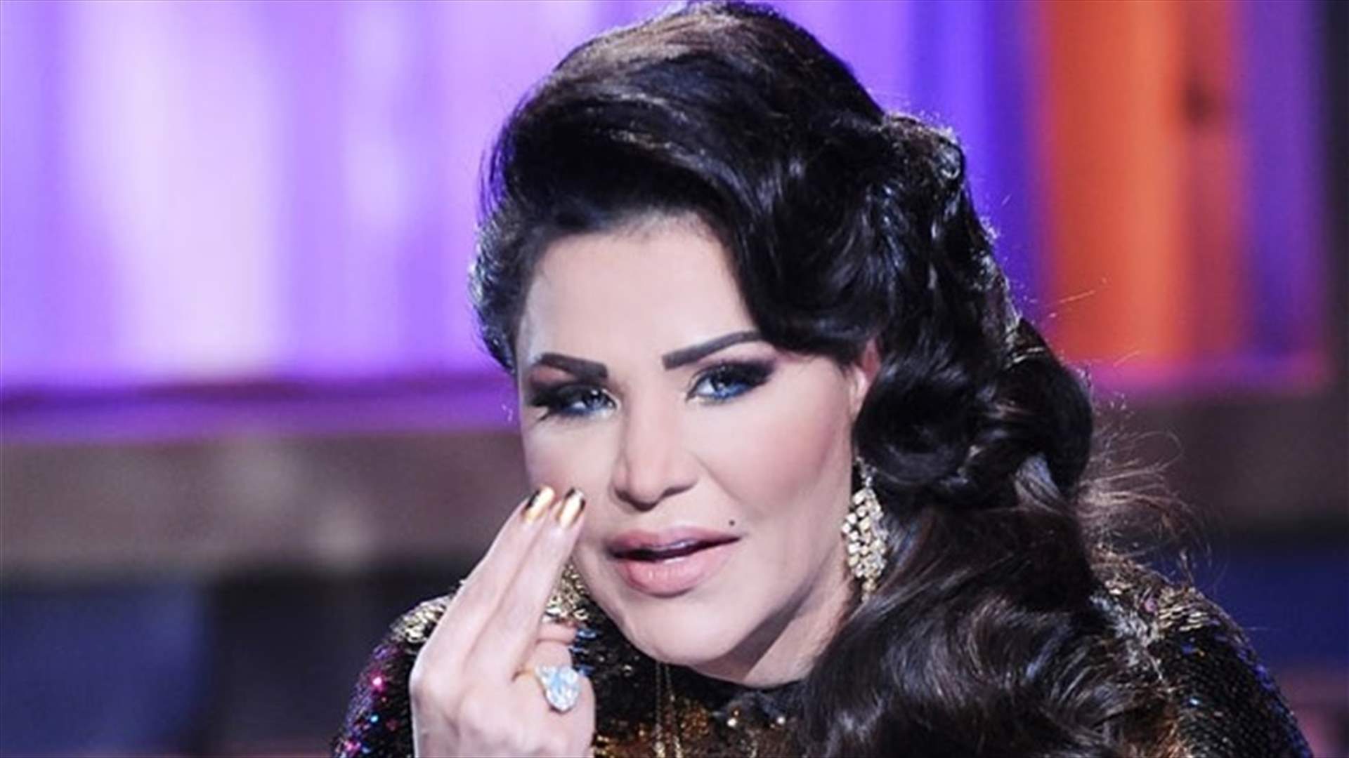 مصابة بالسرطان تتمنى لقاء أحلام.. فهل ستلبّي الأخيرة طلبها؟
