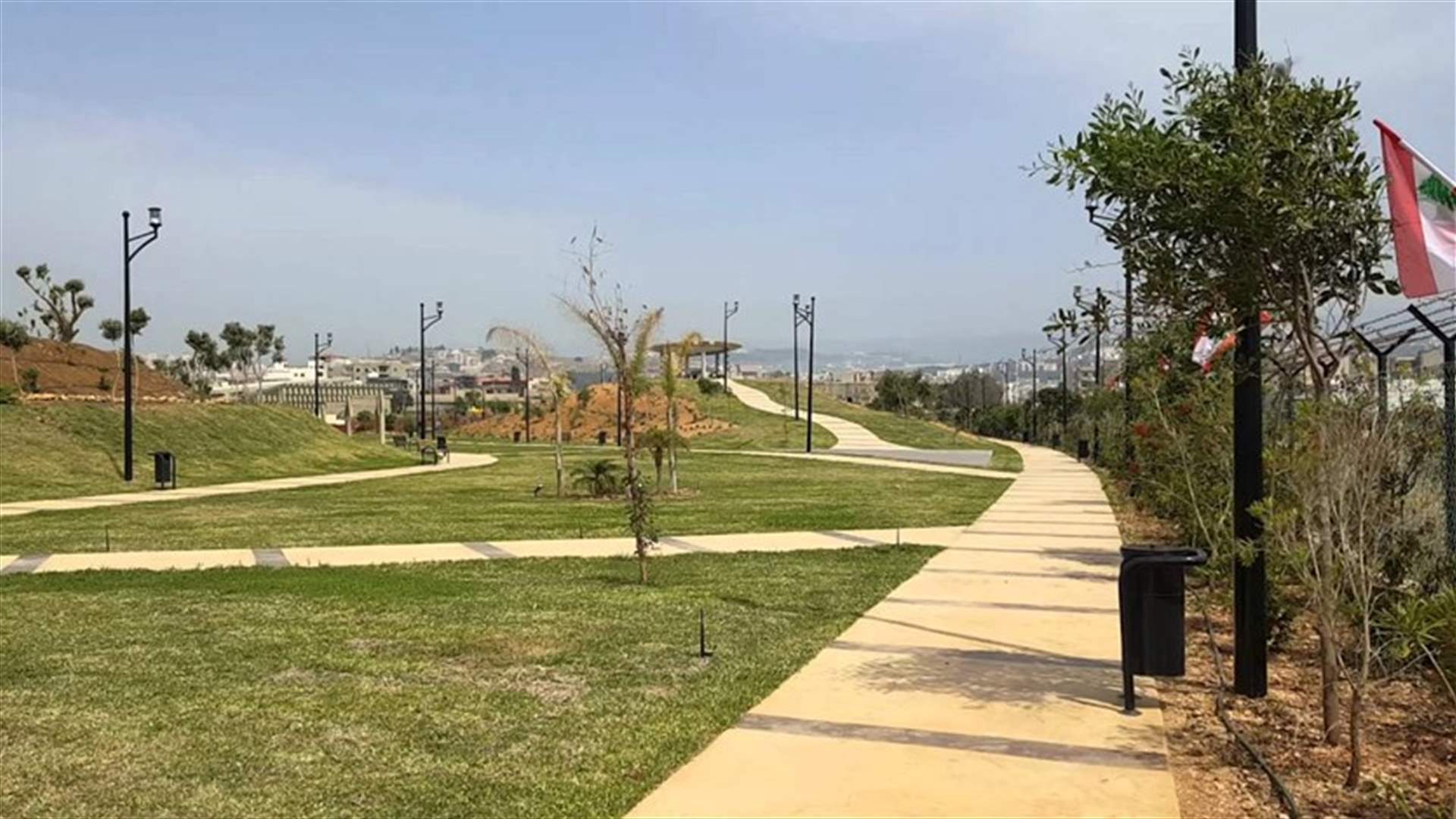 اصيب بطعنة سكين في حديقة عبرا