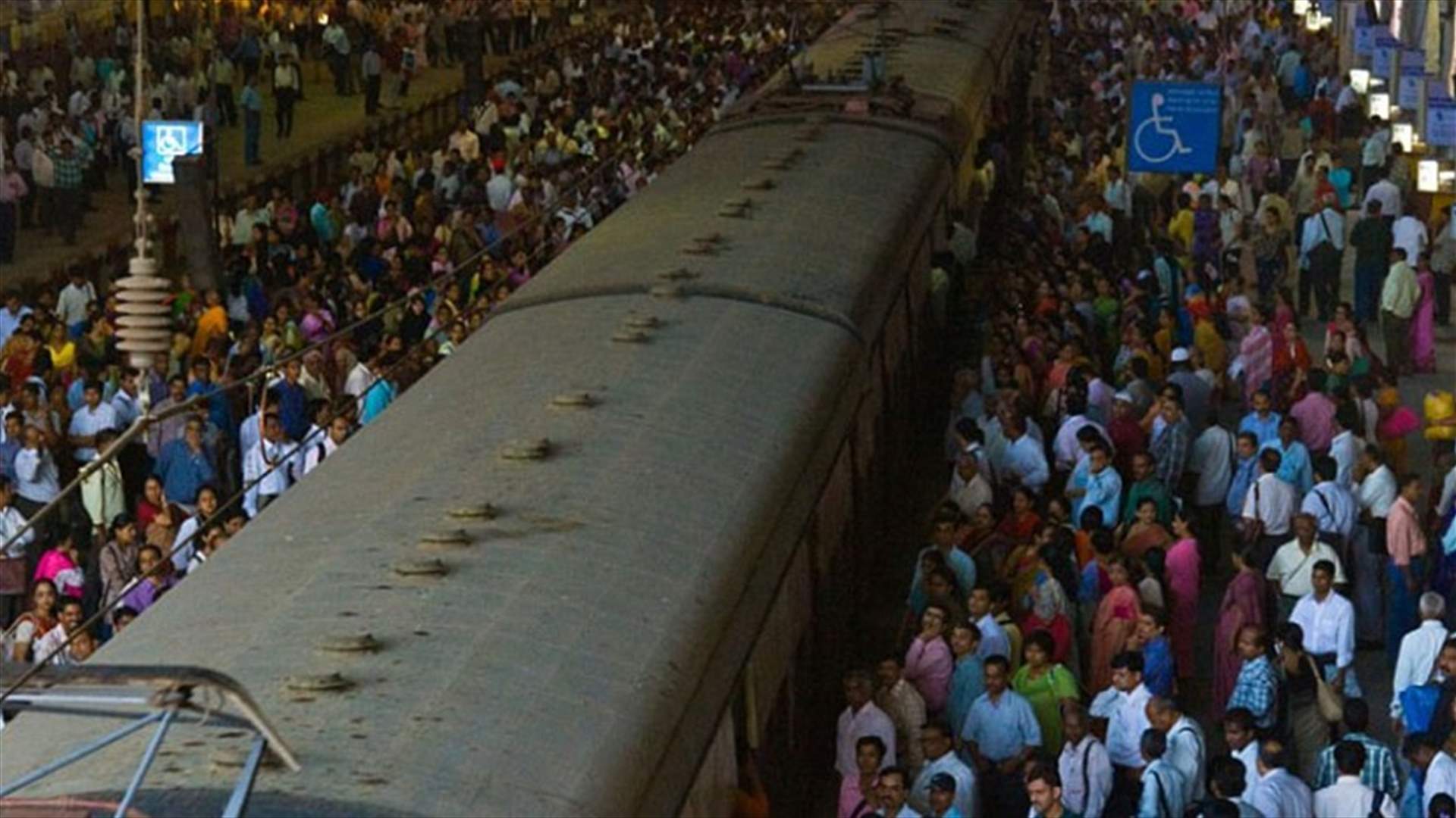 قتلى في تدافع بمحطة قطارات في الهند