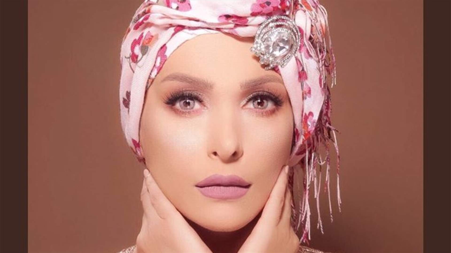 بالصورة: بعد الإعتزال والتحجّب.. هكذا ظهرت أمل حجازي في عاشوراء