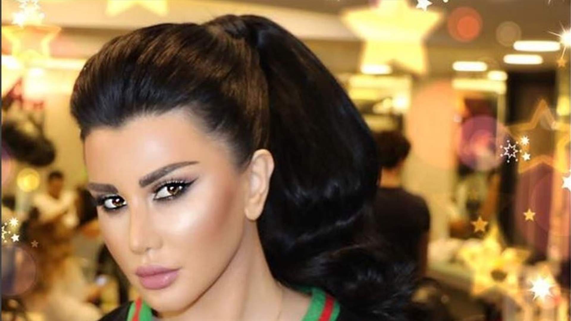 جيني اسبر تنشر صورة من الأرشيف... هل تغيّرت؟