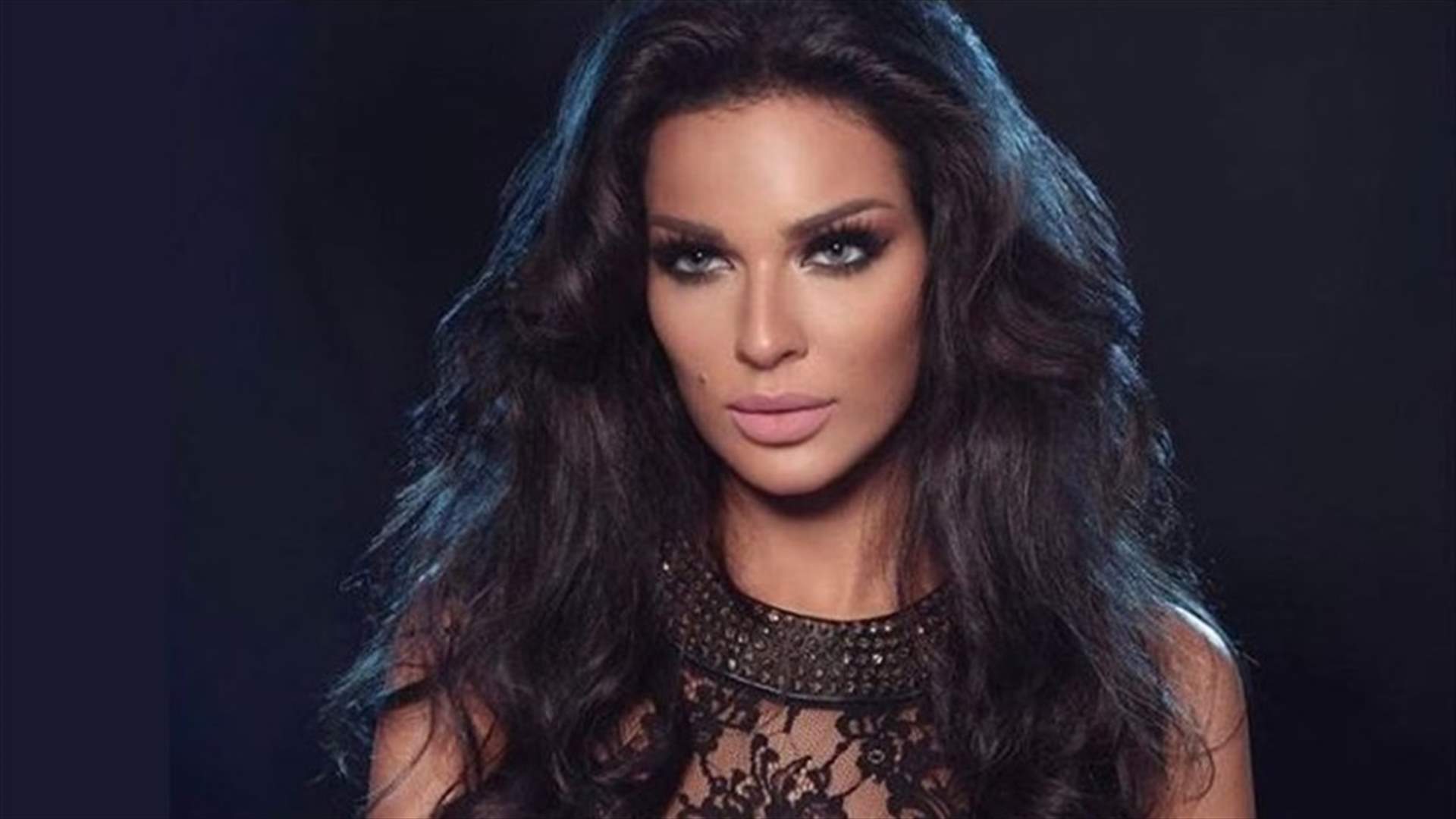 نادين نسيب نجيم تعلّق على محاولة إغتصاب زميلتها.. وصورتها في المغطس تشعل الإنترنت