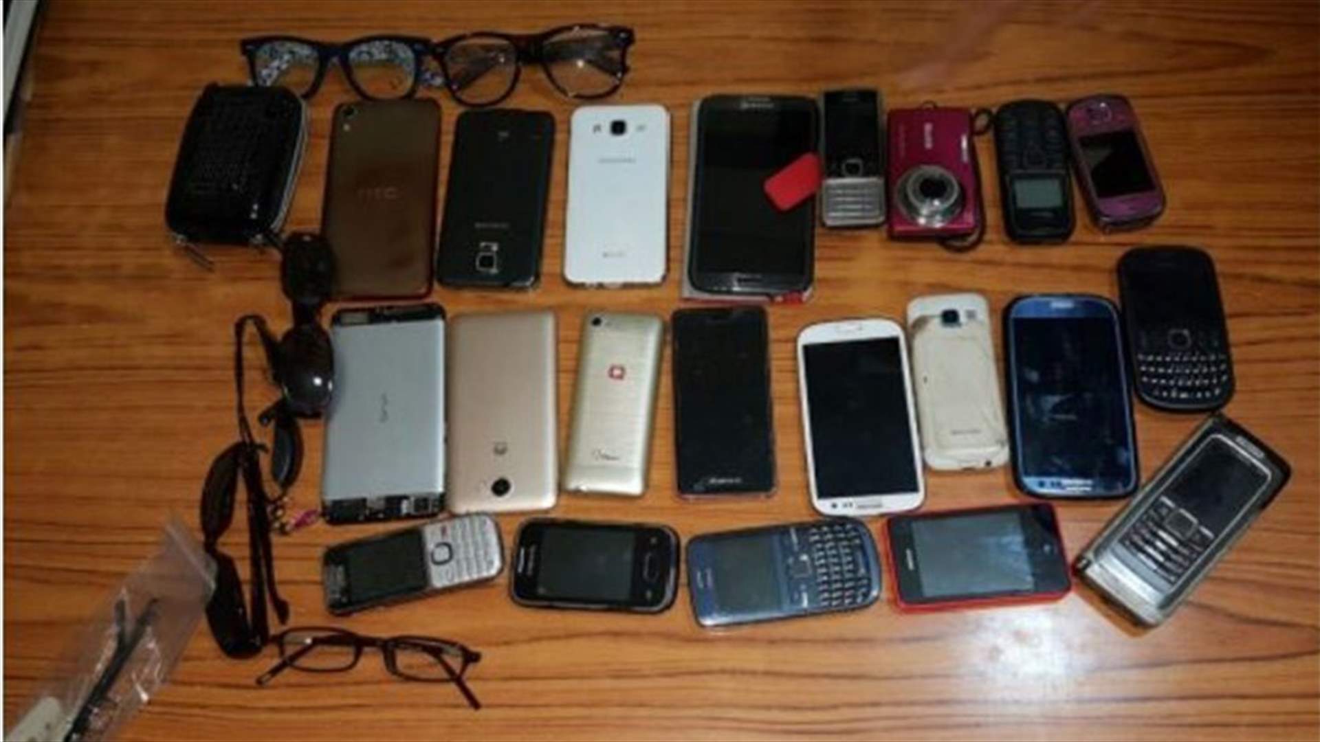 [PHOTO] ISF arrest theft gang in Sidon